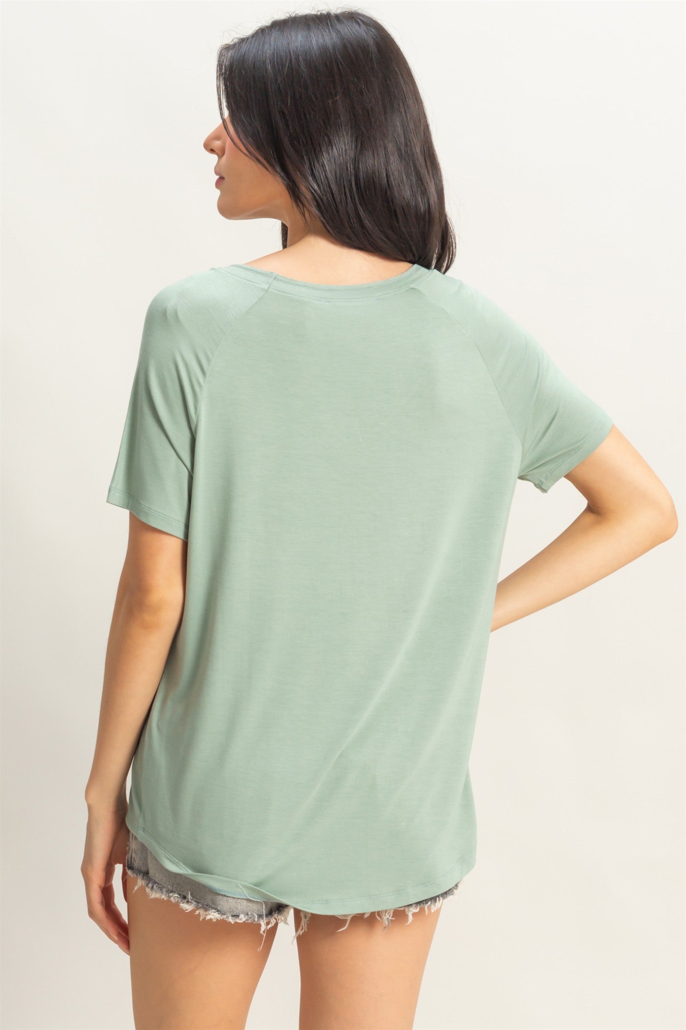 Wholesale Oversized V-Neck Relaxed Tee Clothing Tops DZ25E310 SAGE GREEN DOUBLE ZERO