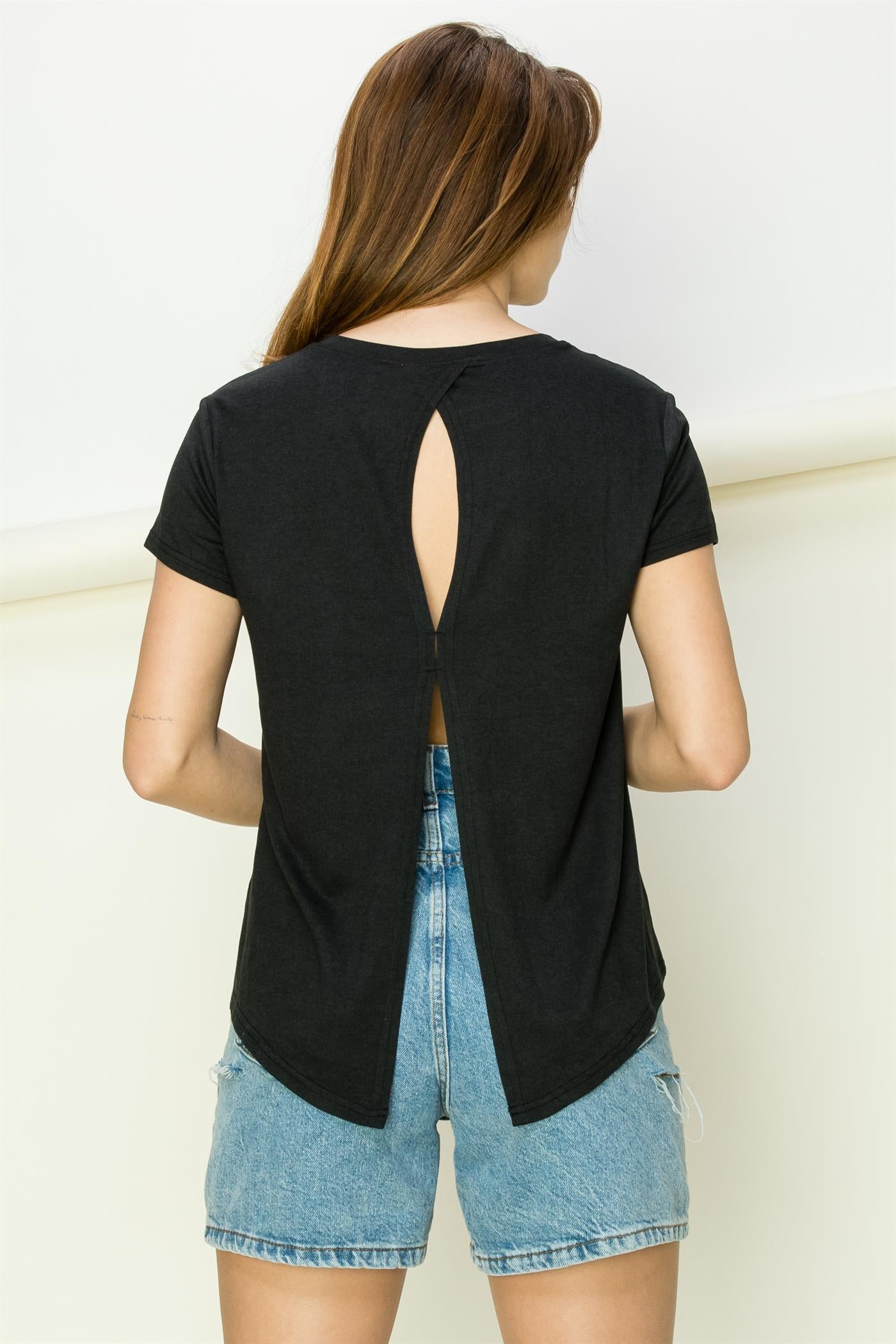 Wholesale All Yours Short Sleeve Open Back Tee Clothing Tops DZ22E576 FLARE DOUBLE ZERO