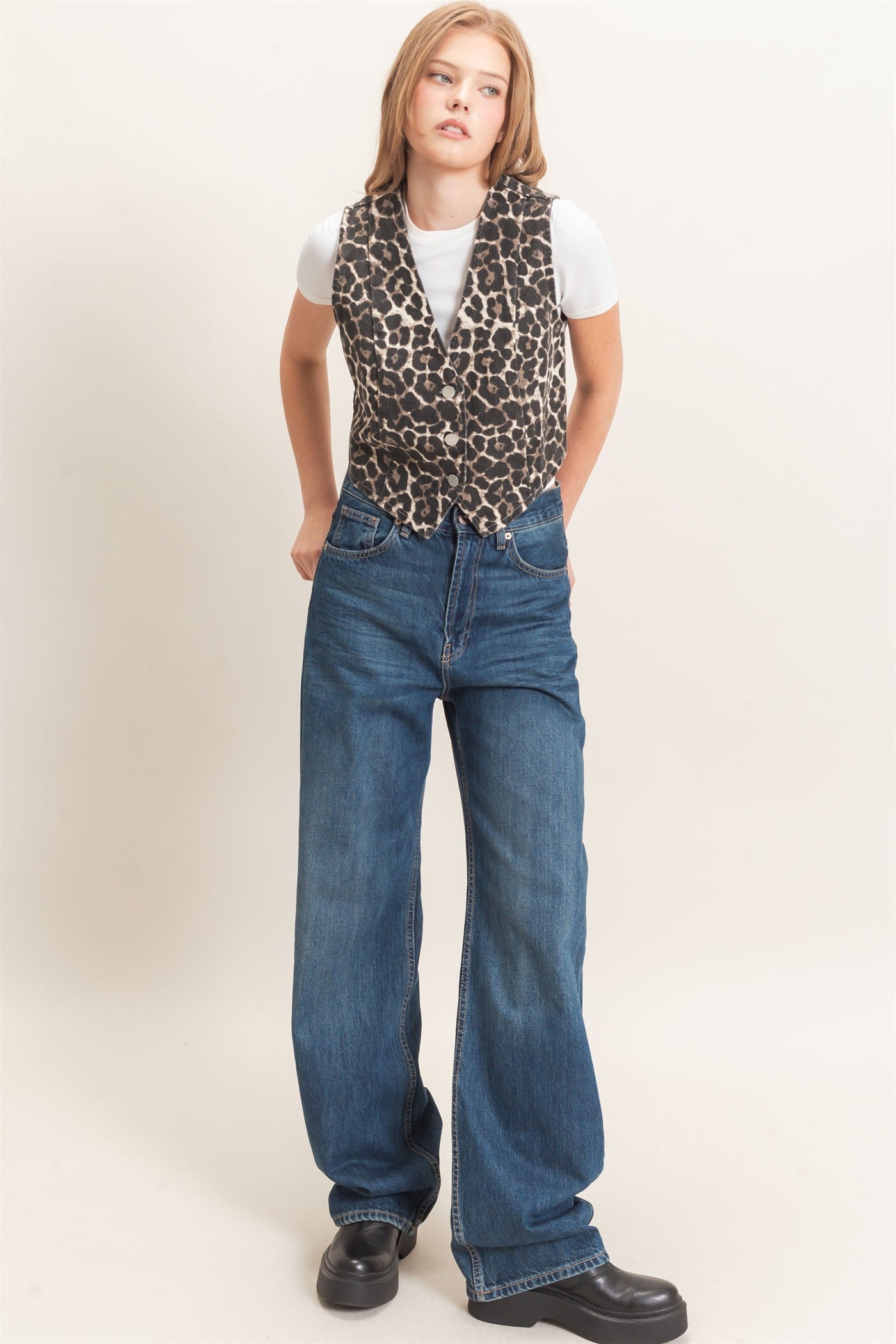 Wholesale Leopard Print Button Vest Clothing Tops HF26F160 CREAM HYFVE