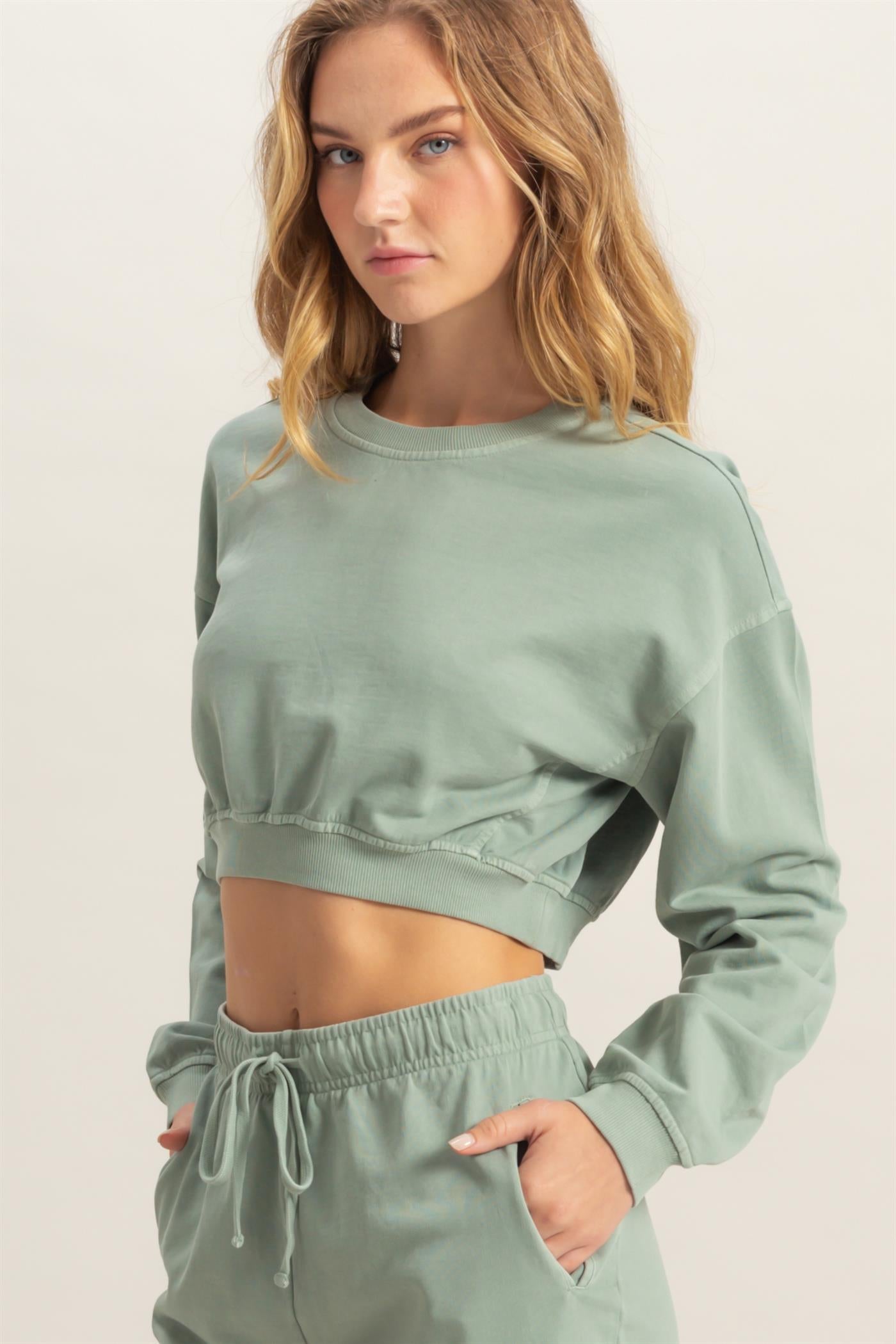 Wholesale Crew Neck Long Sleeve Crop Sweatshirt Sweatshirts DZ25A923 SAGE GREEN DOUBLE ZERO