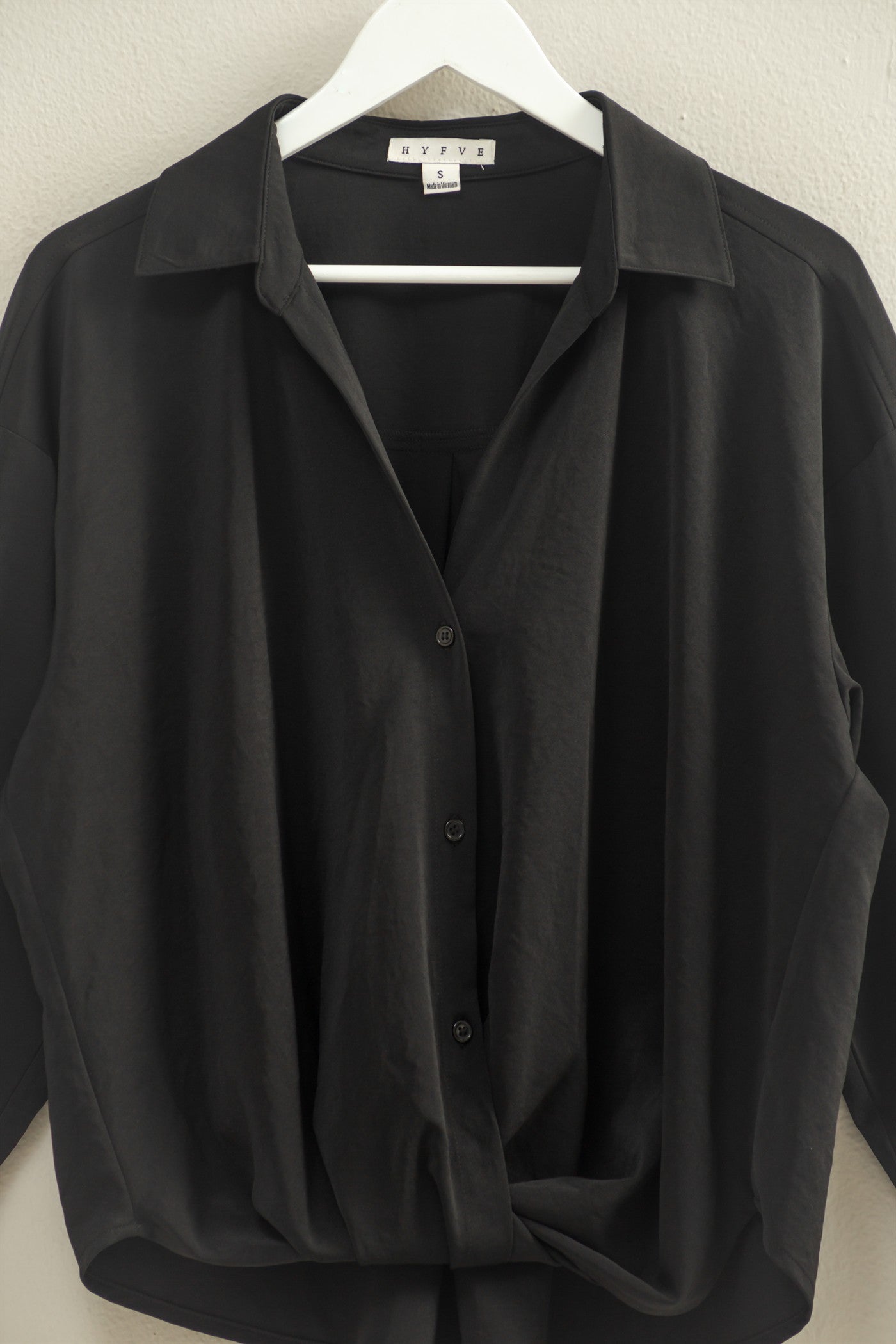 Wholesale Button-Down Blouse With Flowing Fit Clothing Tops HF25C543 BLACK HYFVE