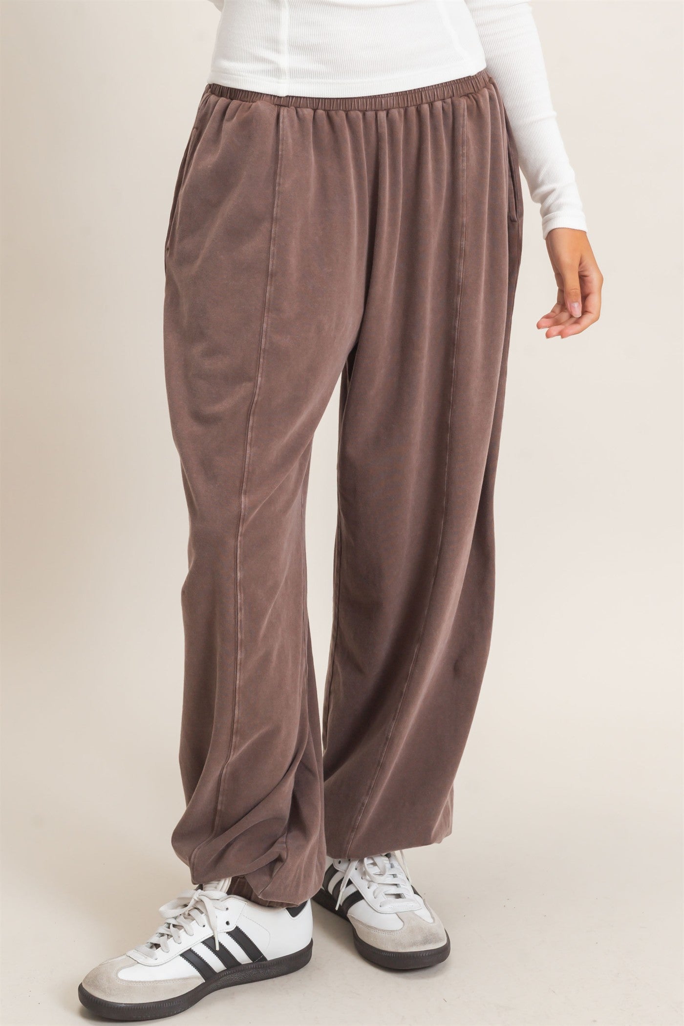 Wholesale Mineral Wash Elastic Waist Jogger Pants Joggers DZ26F405 DARK BROWN DOUBLE ZERO