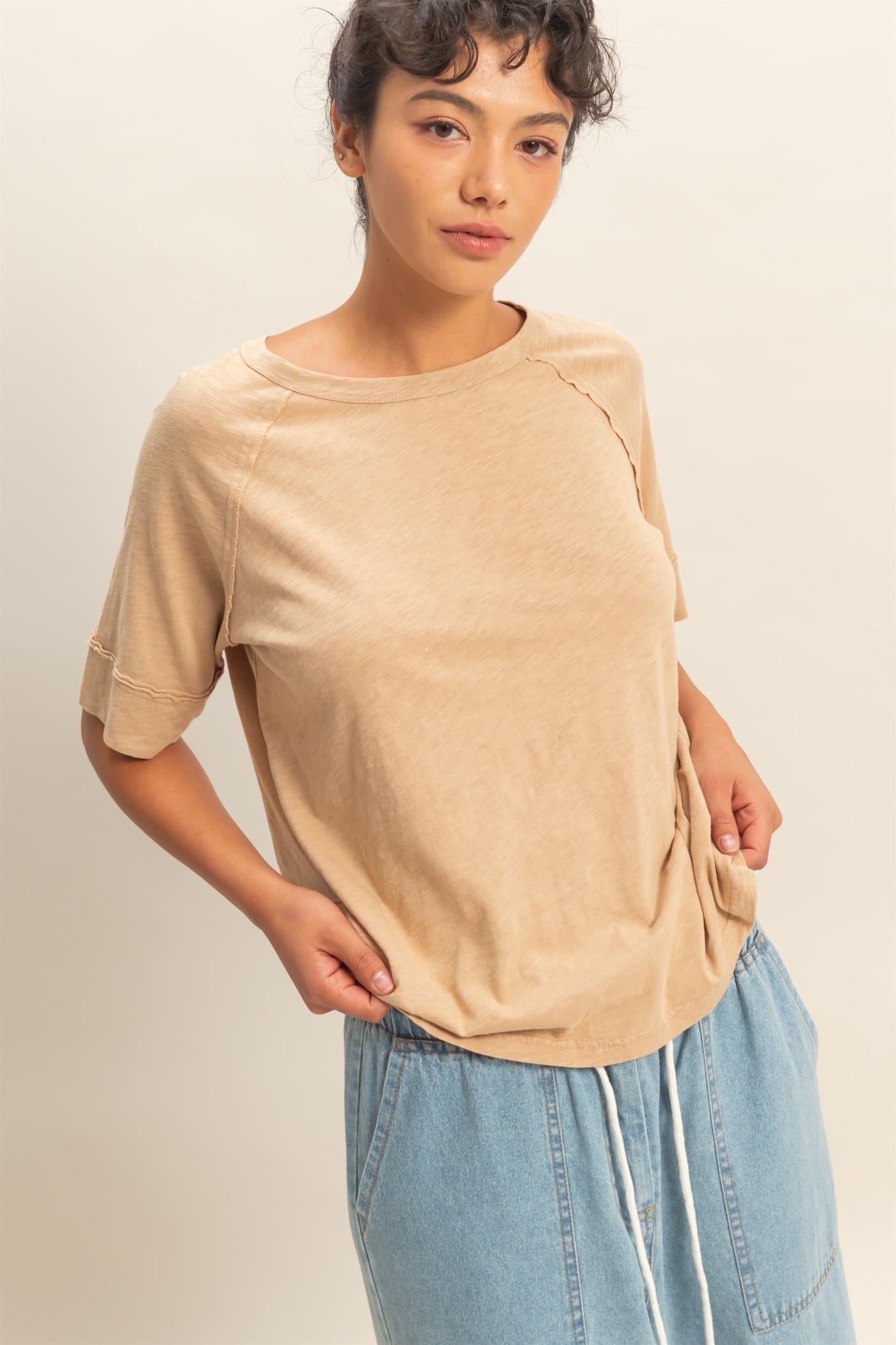 Wholesale Acid Wash Raw Seam Raglan Short Sleeve Tee Clothing Tops DZ26A655 DARK TAUPE HYFVE