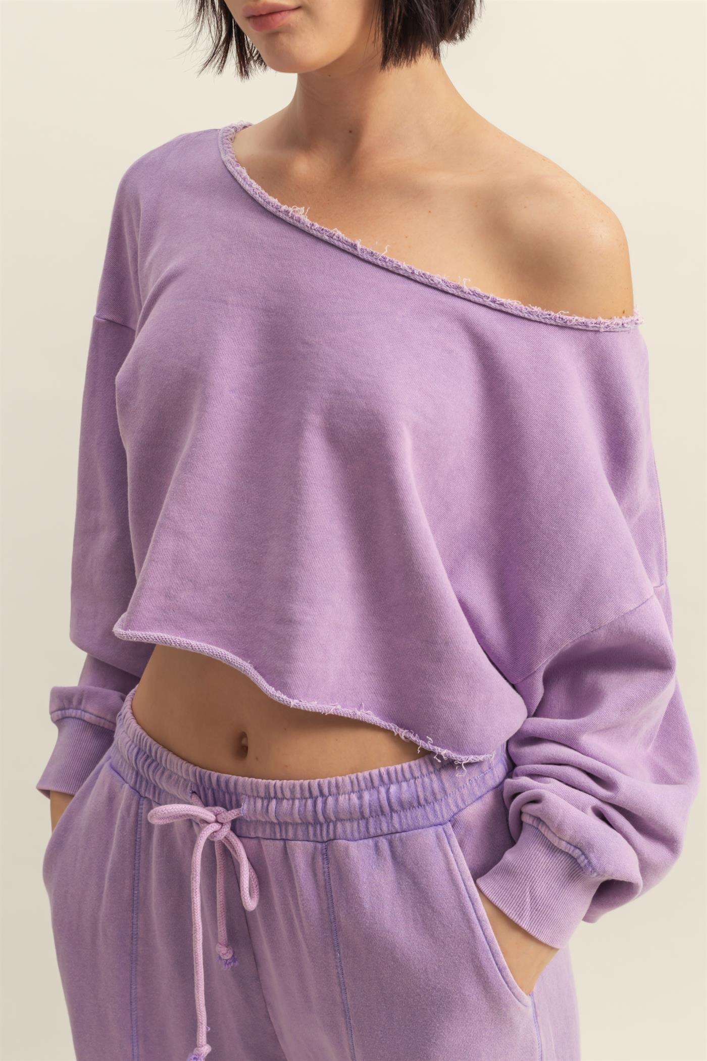 Wholesale Frayed Detail Long Sleeve Crop Top Sweatshirts DZ25A776 WISTERIA DOUBLE ZERO