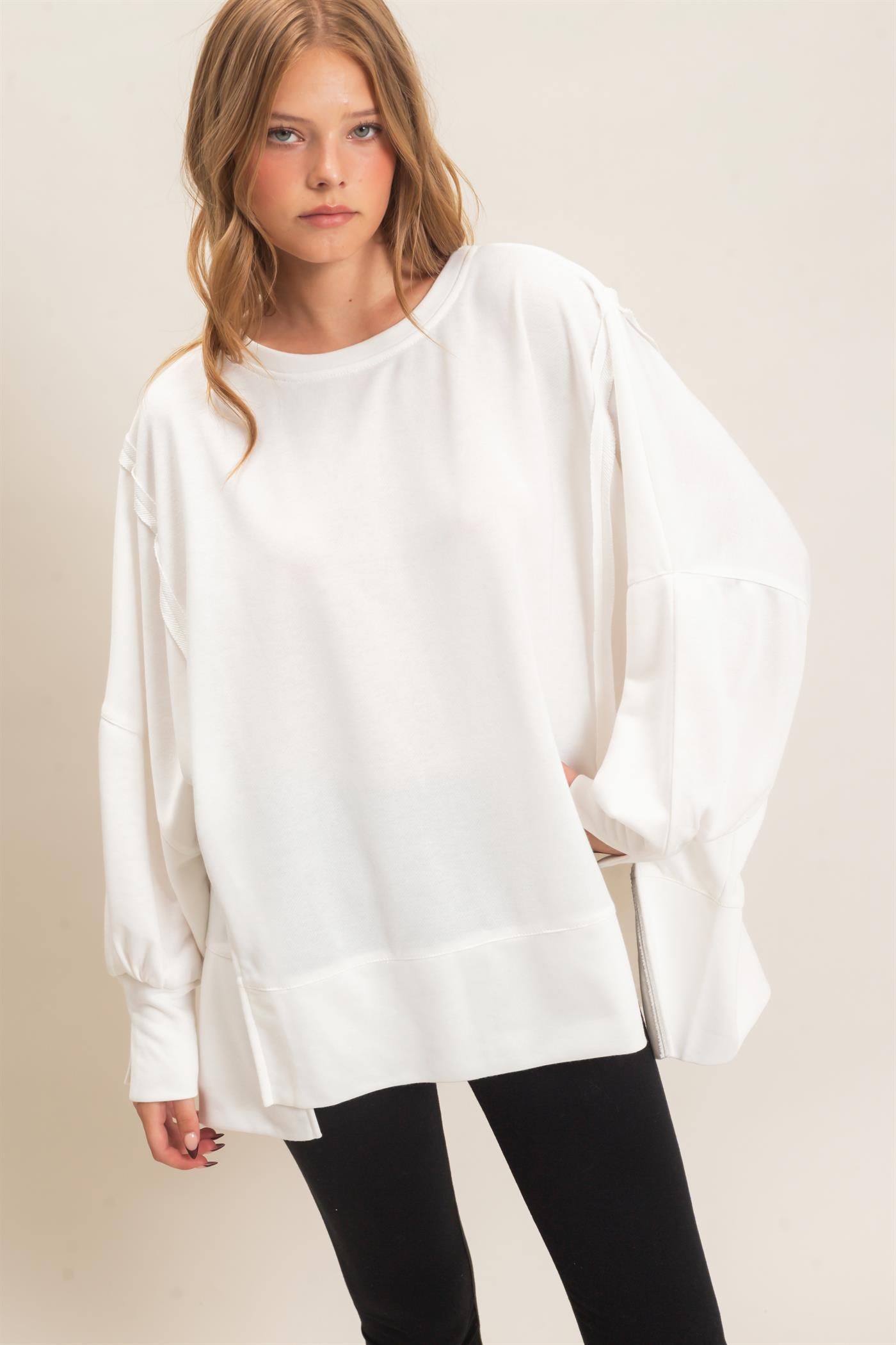 Wholesale Oversized Crew Neck Sweatshirt Sweatshirts HF26F132 OFF WHITE HYFVE