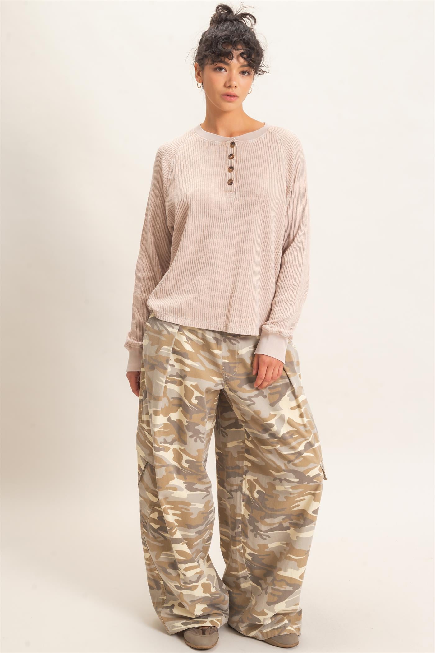 Wholesale Mineral Wash Waffle Knit Henley Top Sweatshirts DZ26E947 DARK TAUPE DOUBLE ZERO