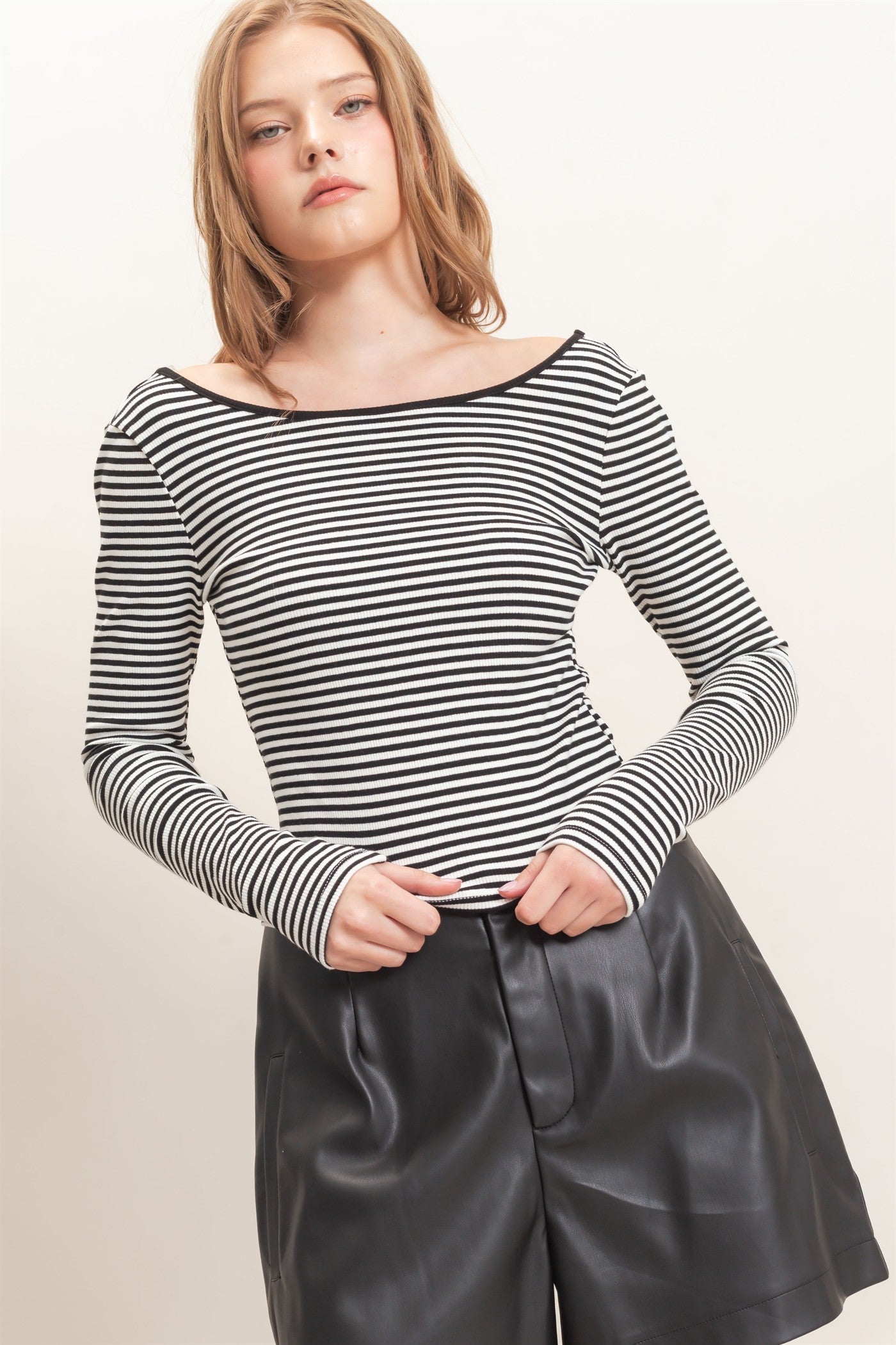 Wholesale Striped Boat Neck Long Sleeve Top Clothing Tops HF26F080 BLACK/WHITE HYFVE
