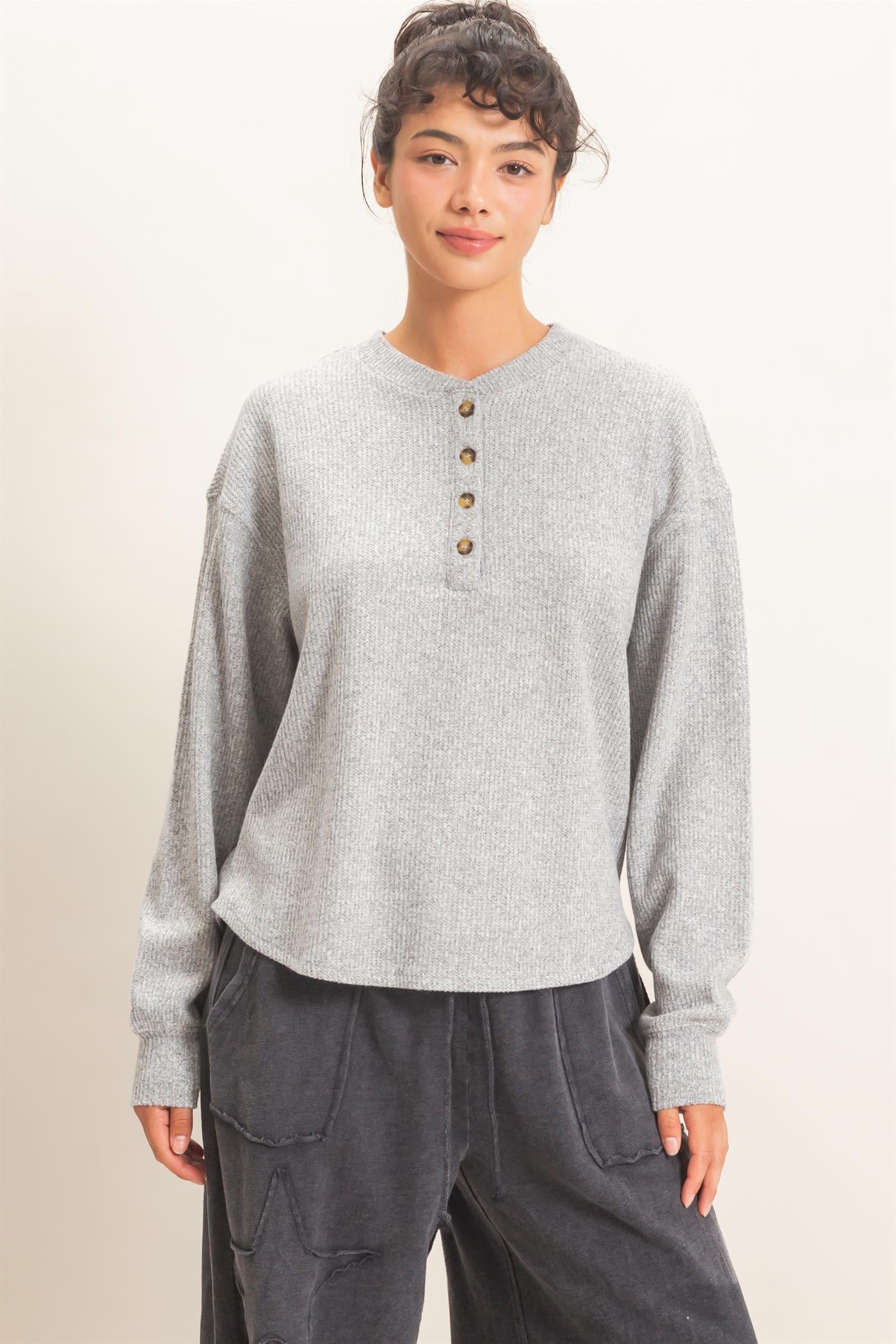 Wholesale Brushed Waffle Henley Top Clothing Tops DZ26F314 HEATHER GRAY DOUBLE ZERO