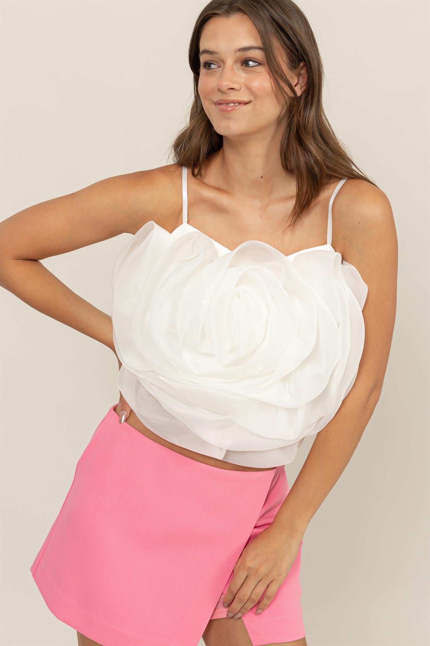 Wholesale 3D Flower Decor Cami Tank Top Clothing Tops HF24G115 WHITE HYFVE