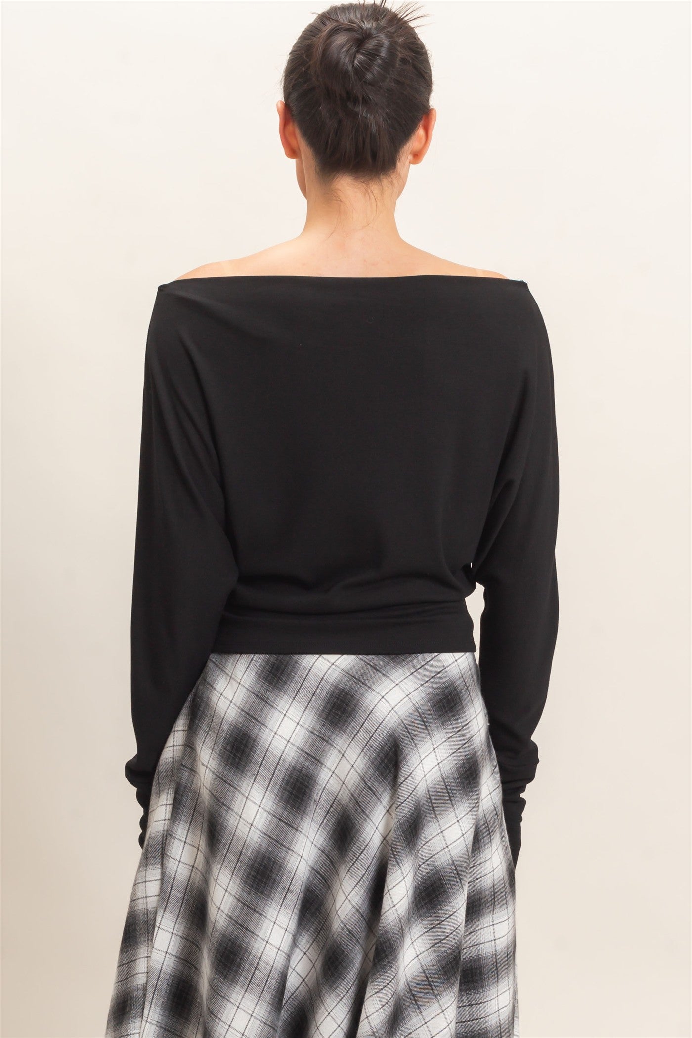 Wholesale Wide Boat Neck Dolman Sleeve Top Shirts HF26C883 BLACK HYFVE