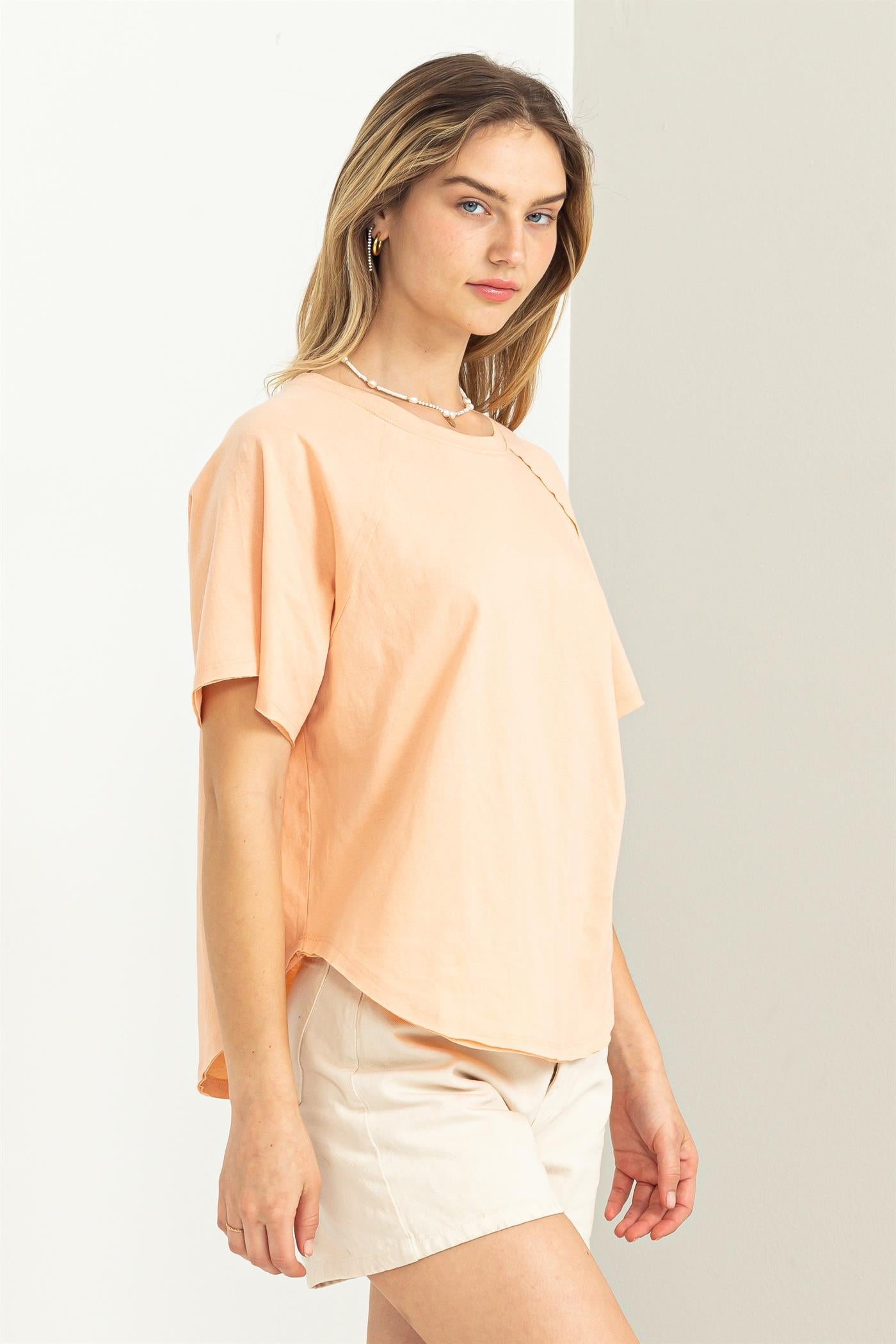 Wholesale Round Neck Curved Hem Short Sleeve T Shirt Clothing Tops DZ23C325 TROPICAL PEACH HYFVE