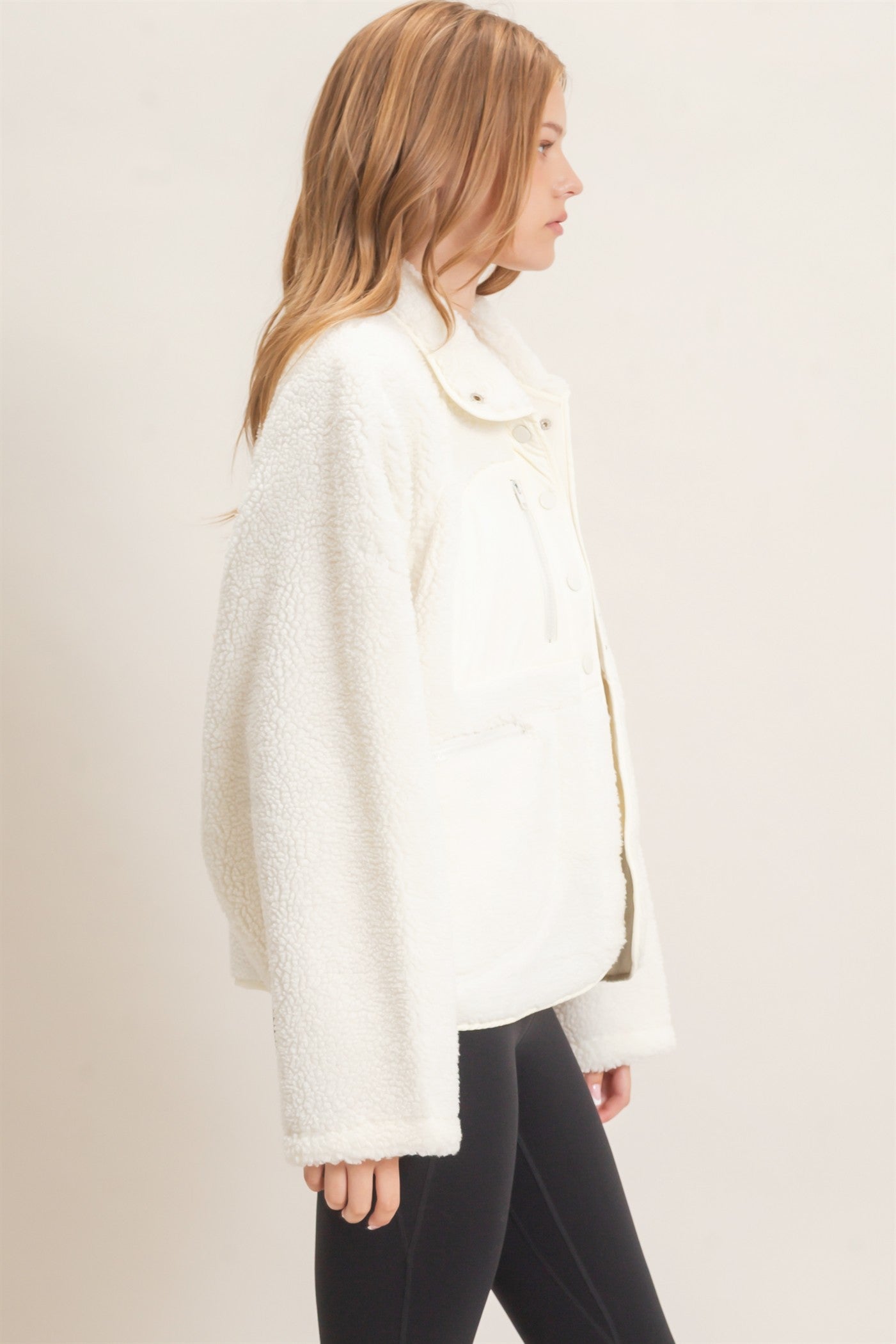 Wholesale Sherpa Fleece Jacket Coats & Jackets HF26E077 WHIP CREAM HYFVE