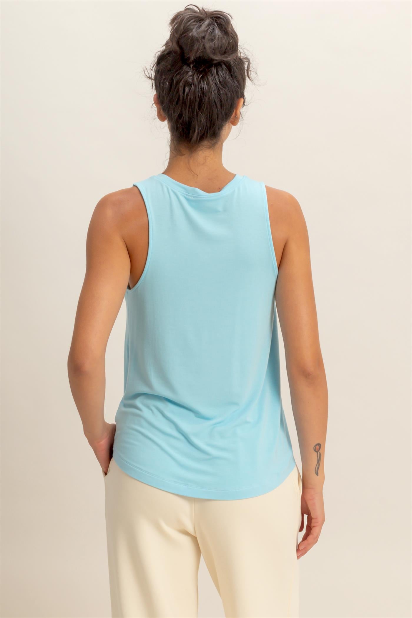 Wholesale Crew Neck Rayon Tank Top Tank Tops DZ26A332 BLUE DOUBLE ZERO