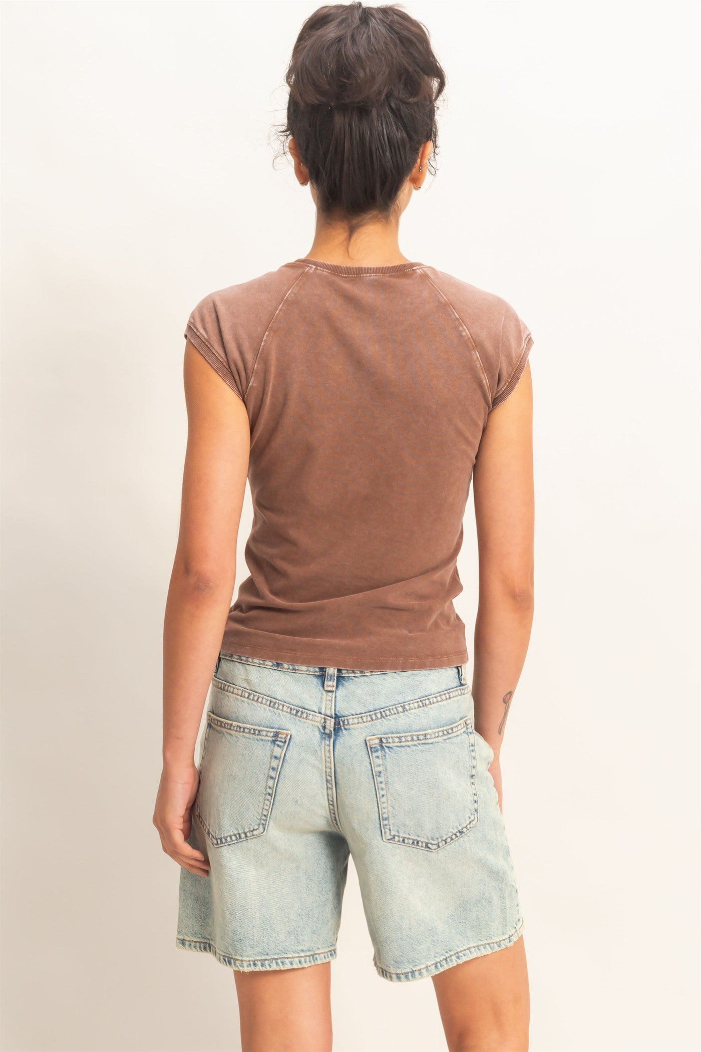 Wholesale Mineral Wash Raglan Short Sleeve Top T-Shirts DZ26A741 CHOCOLATE DOUBLE ZERO
