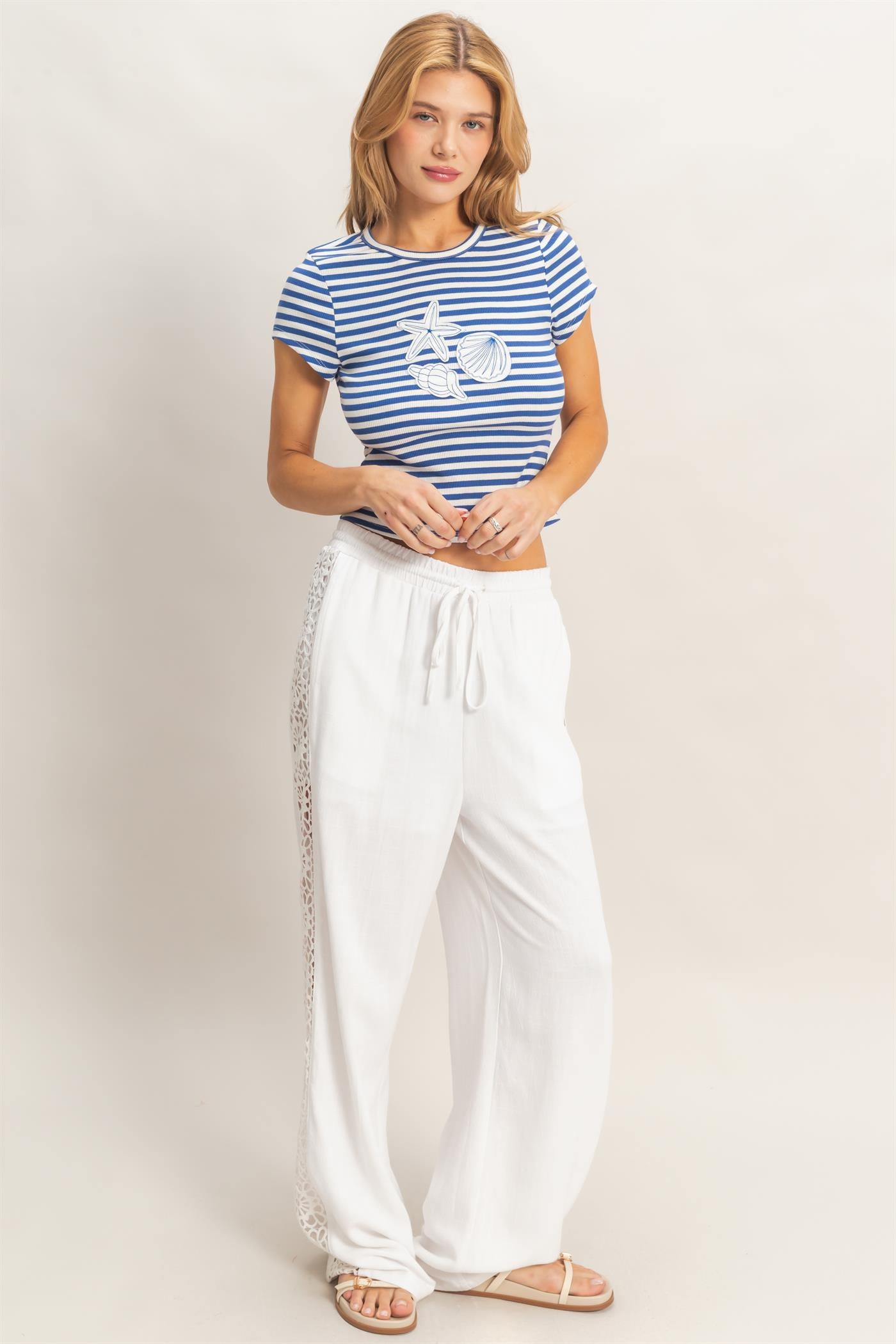 Wholesale Striped Embroidered Patch Top T-Shirts HF26C225 BLUE HYFVE