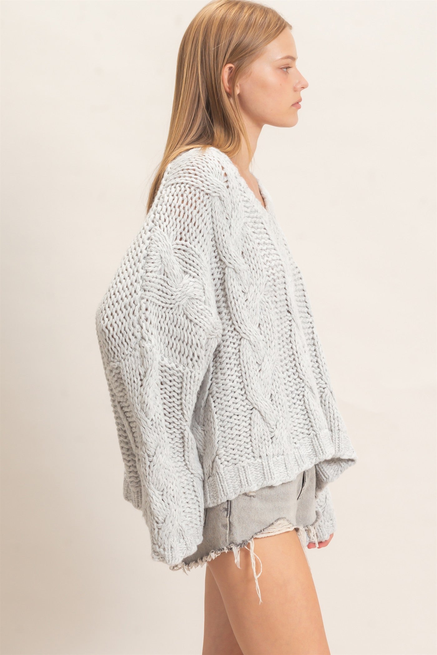 Wholesale Cable Knit V-Neck Sweater Sweaters HF26F175-D GRAY HYFVE