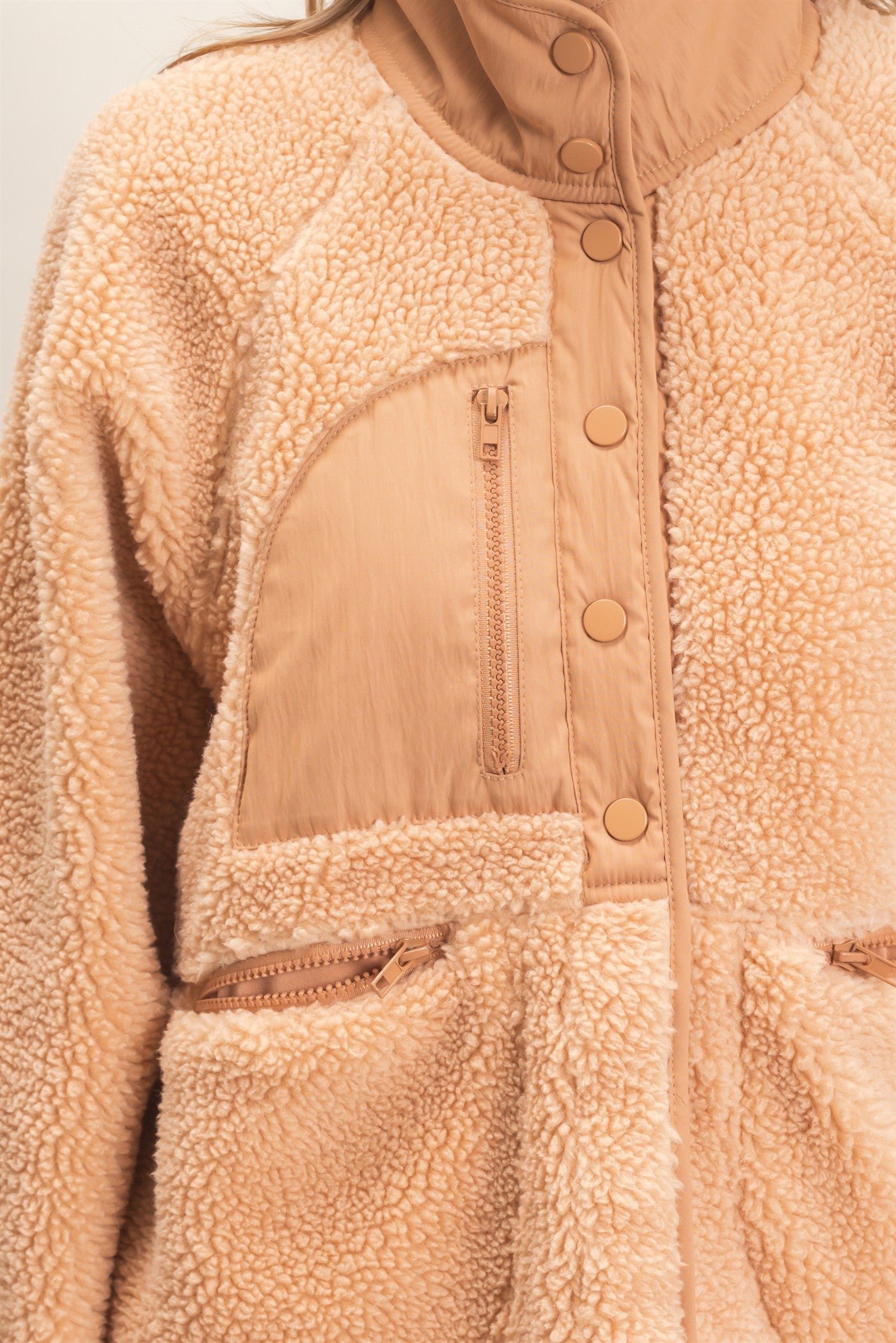 Wholesale Sherpa Fleece Jacket Coats & Jackets HF26E077 BEIGE HYFVE