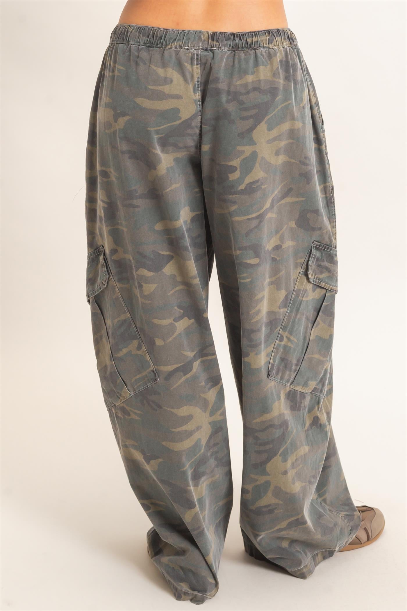 Wholesale Camouflage Cargo Pocket Pants Pants DZ26C891 DARK GREEN DOUBLE ZERO