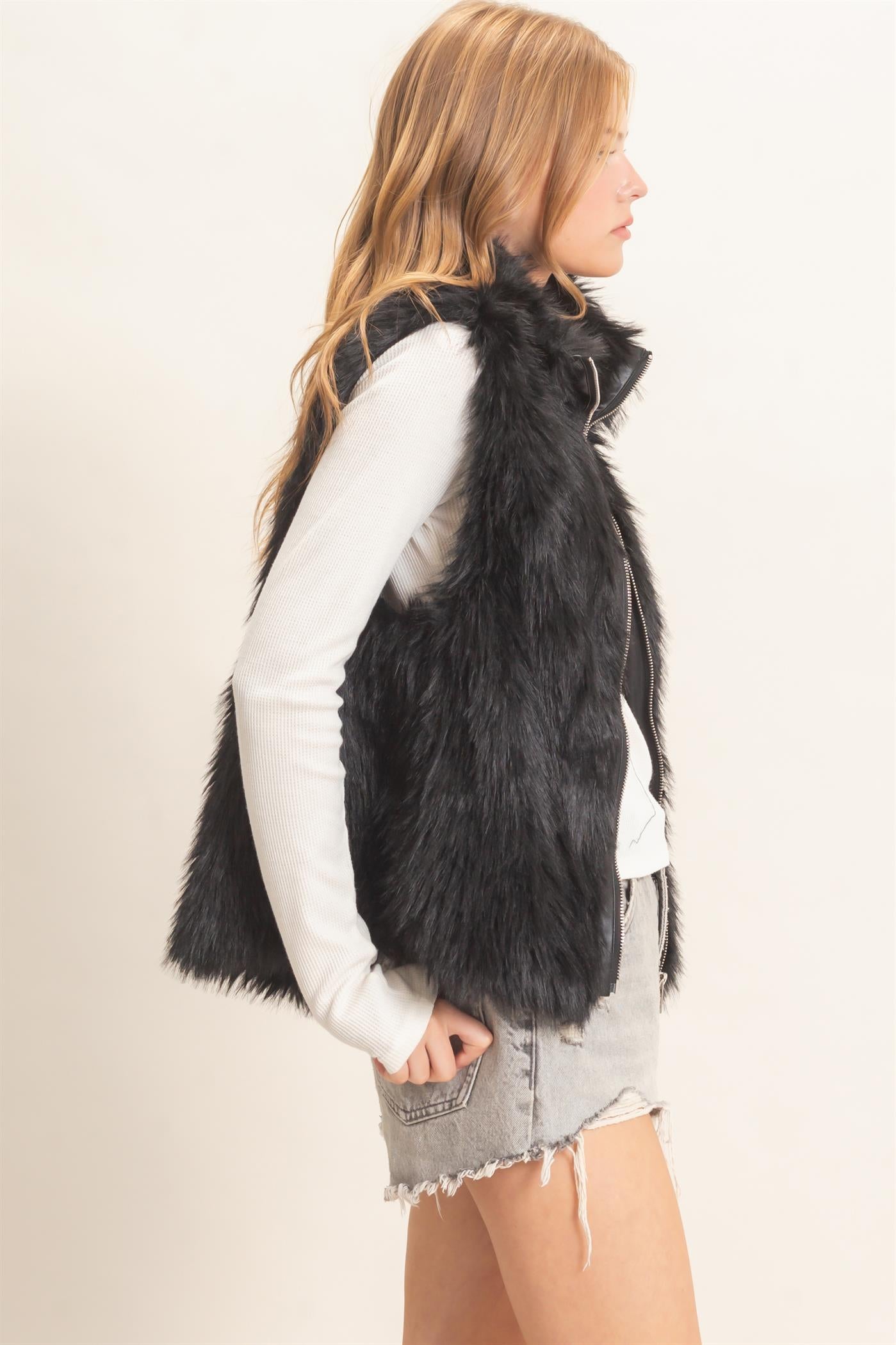 Wholesale Faux Fur Zip-Up Outerwear Vest Vests HF26E532 BLACK HYFVE