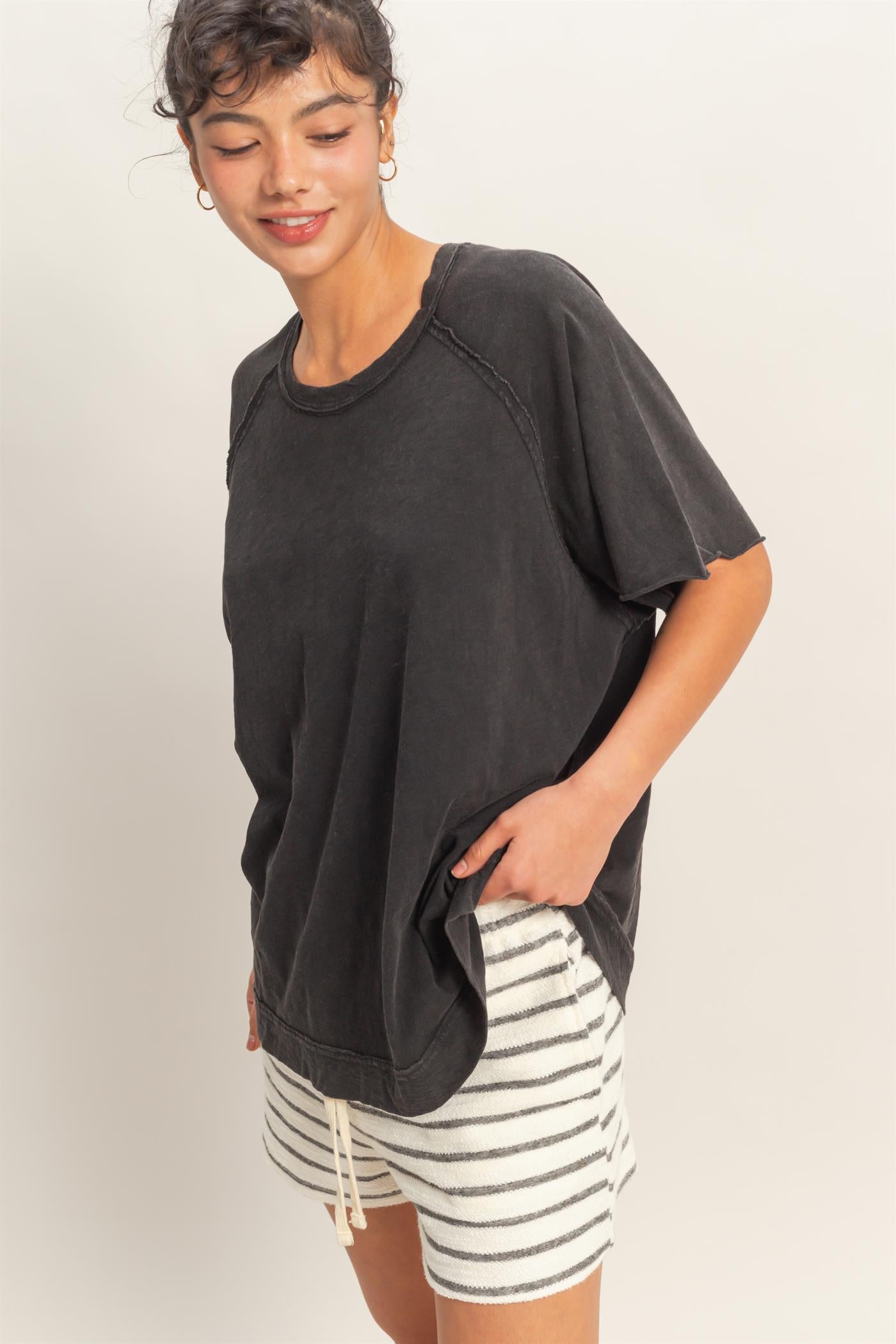 Wholesale Acid Washed Oversized Raw Edges Raglan Tee T-Shirts DZ26A333 BLACK DOUBLE ZERO