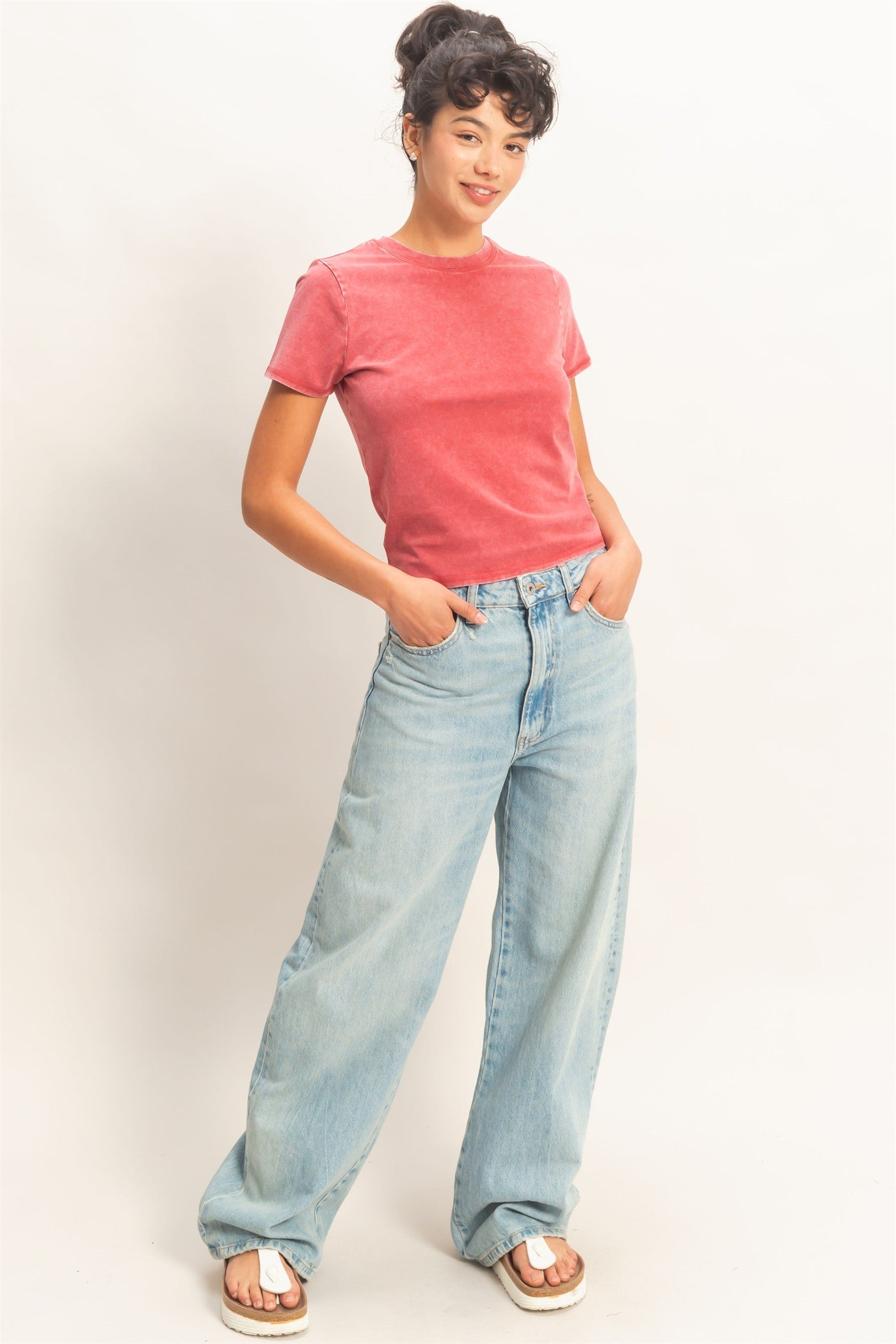 Wholesale Mineral Washed Short Sleeve Crew Neck Top T-Shirts DZ26A743 DARK RED DOUBLE ZERO