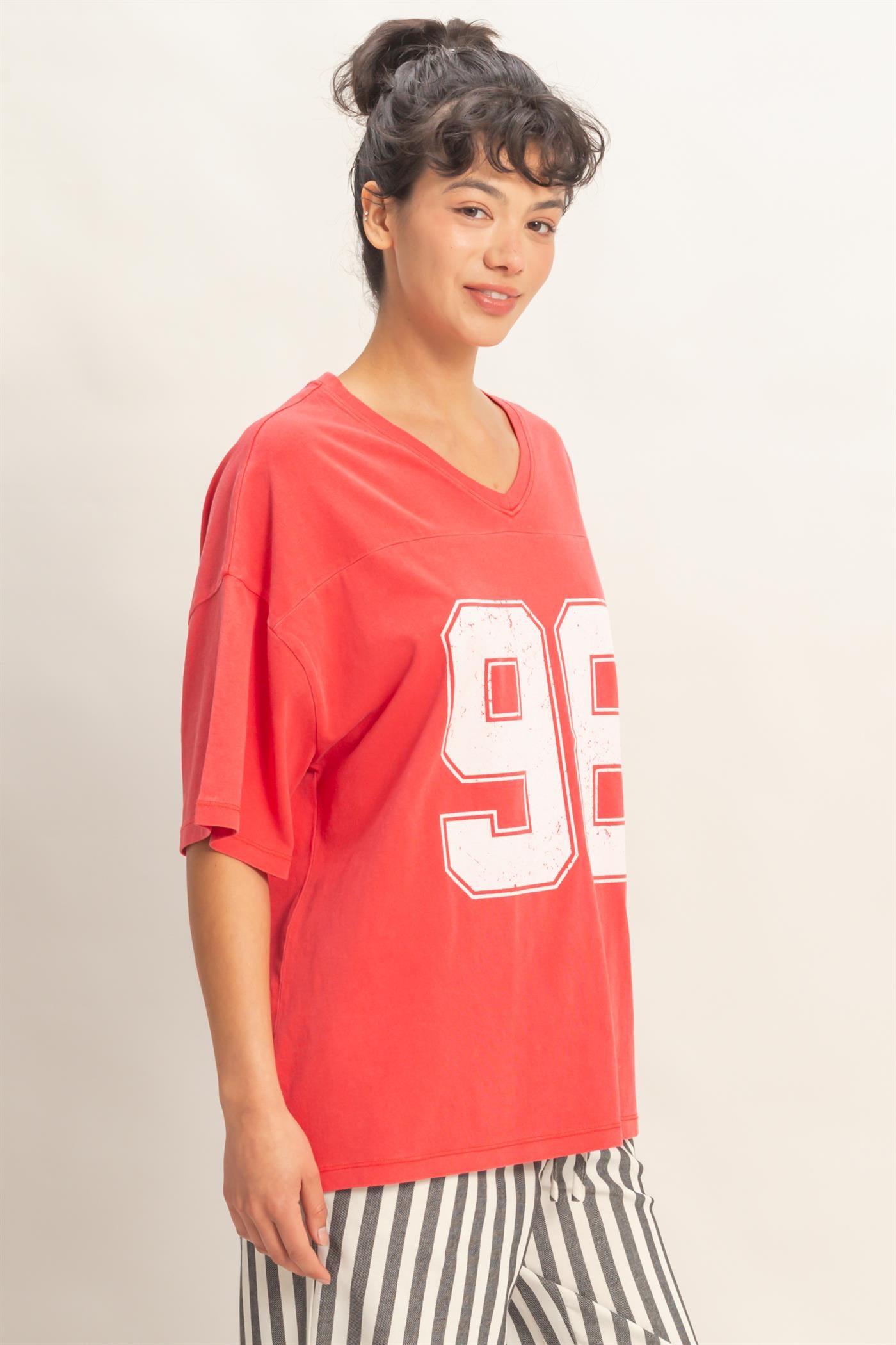 Wholesale Oversized Varsity Style V-Neck Graphic T-Shirt T-Shirts DZ26C200 RED DOUBLE ZERO