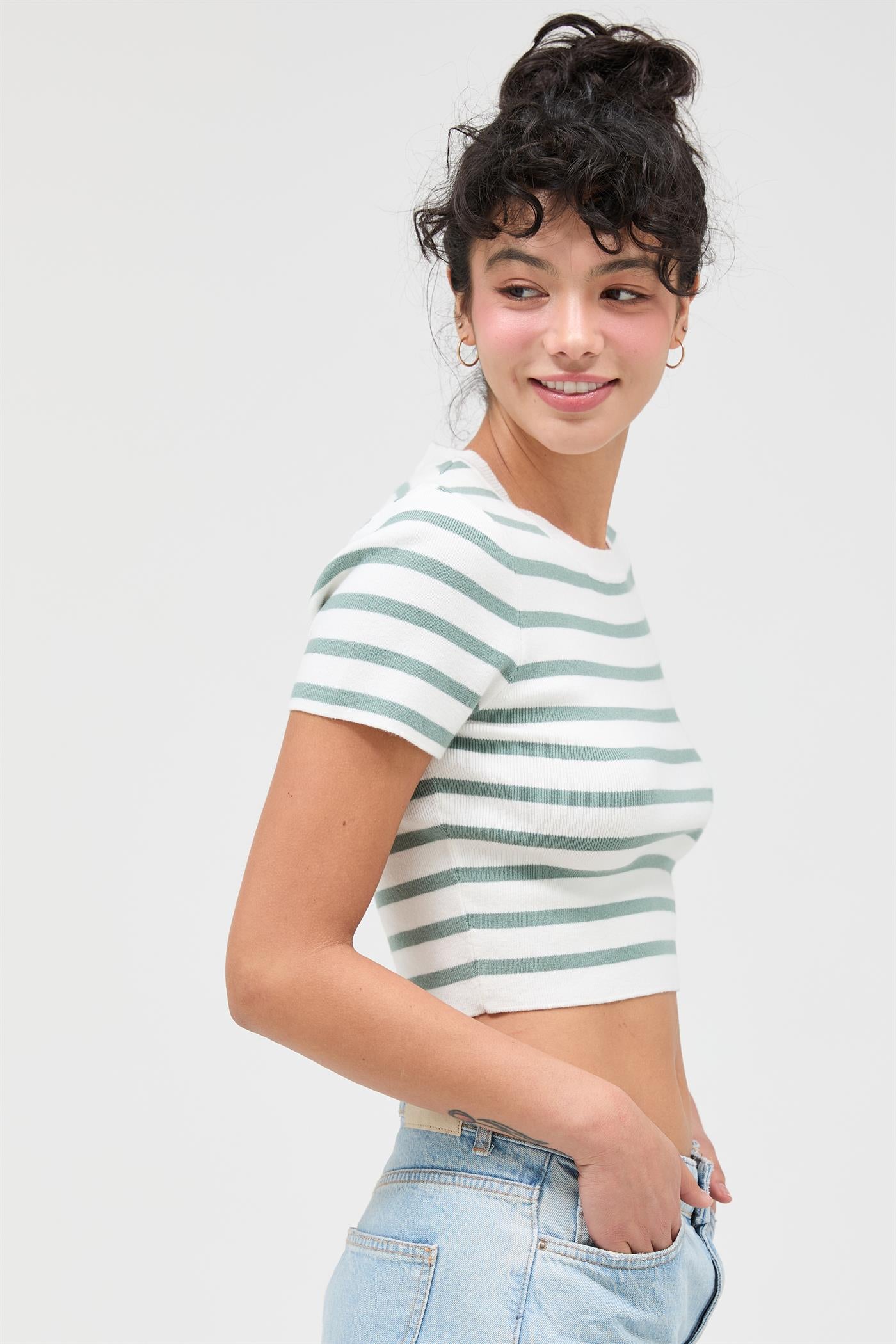 Wholesale Striped And Knit Crew Neck Crop Top Clothing Tops DZ26A139 SAGE GREEN DOUBLE ZERO