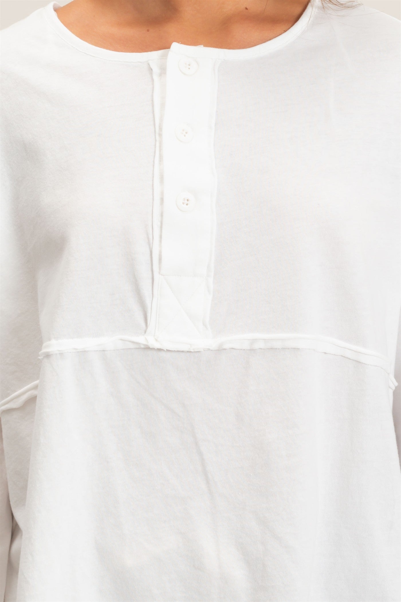 Wholesale Oversized Henley Top With Raw Edges Clothing Tops DZ26F128 WHITE DOUBLE ZERO