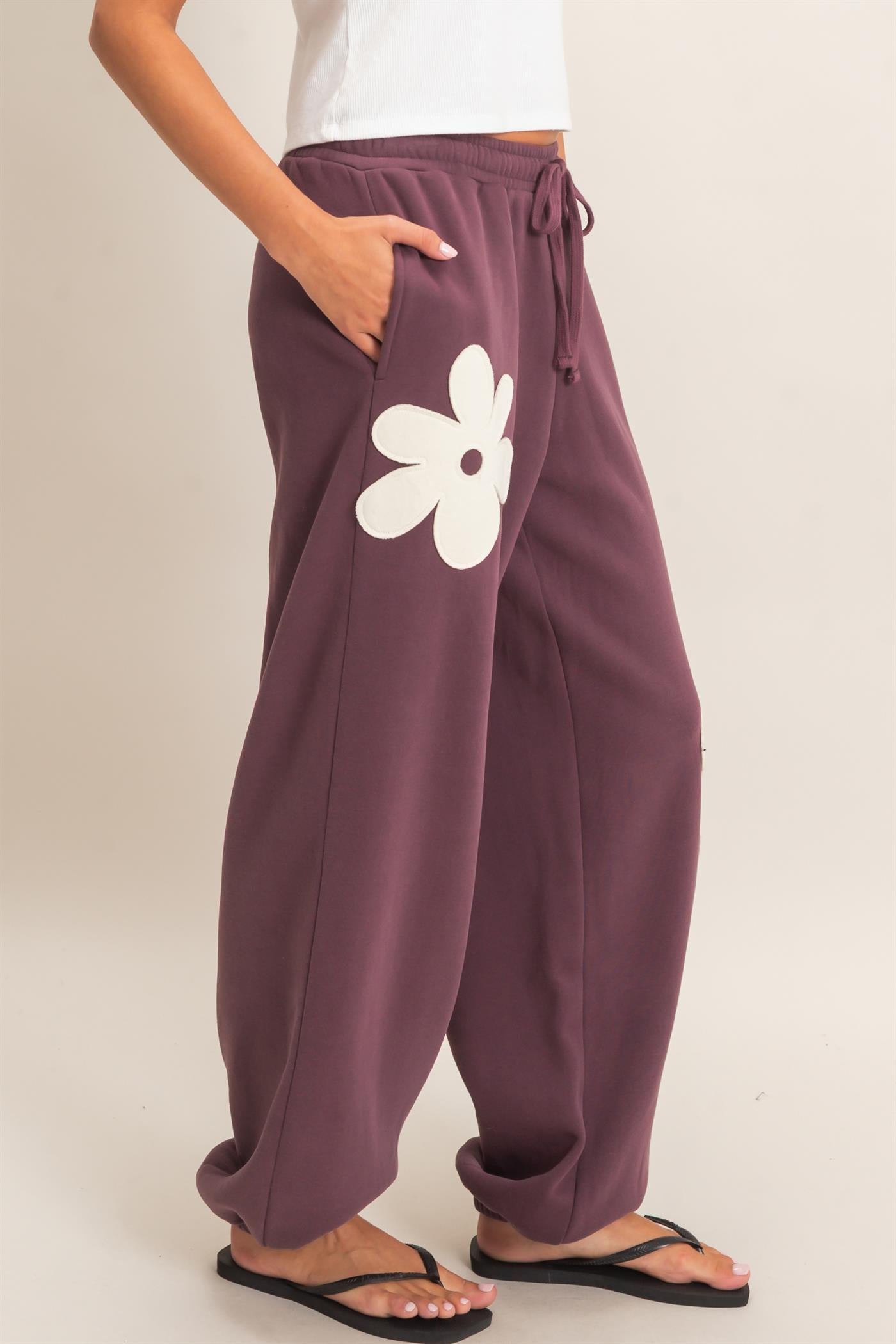 Wholesale Floral Applique Drawstring Jogger Pants Joggers DZ26F308 COCOA DOUBLE ZERO