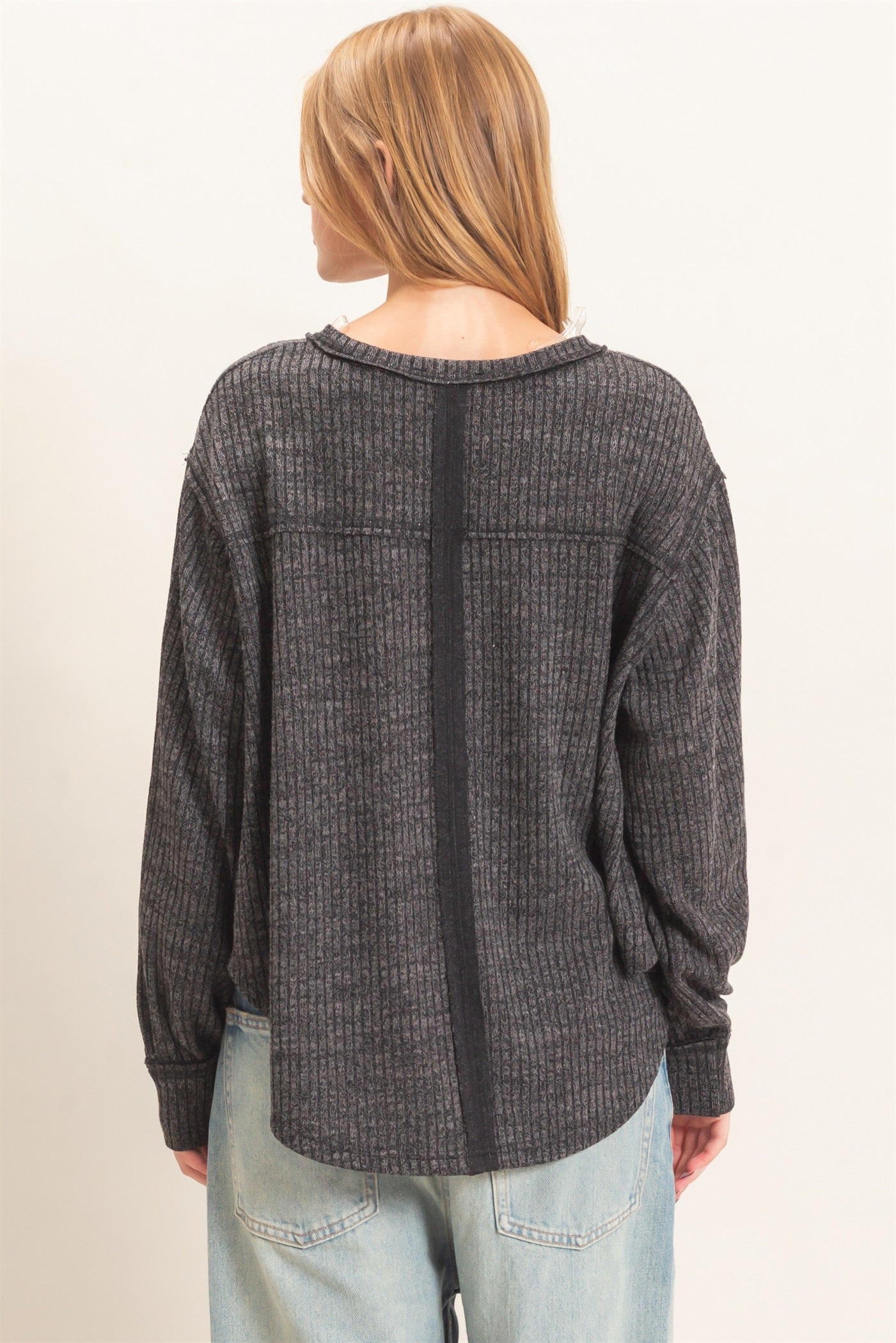 Wholesale Ribbed V-Neck Knit Top Shirts HF26F351 BLACK HYFVE