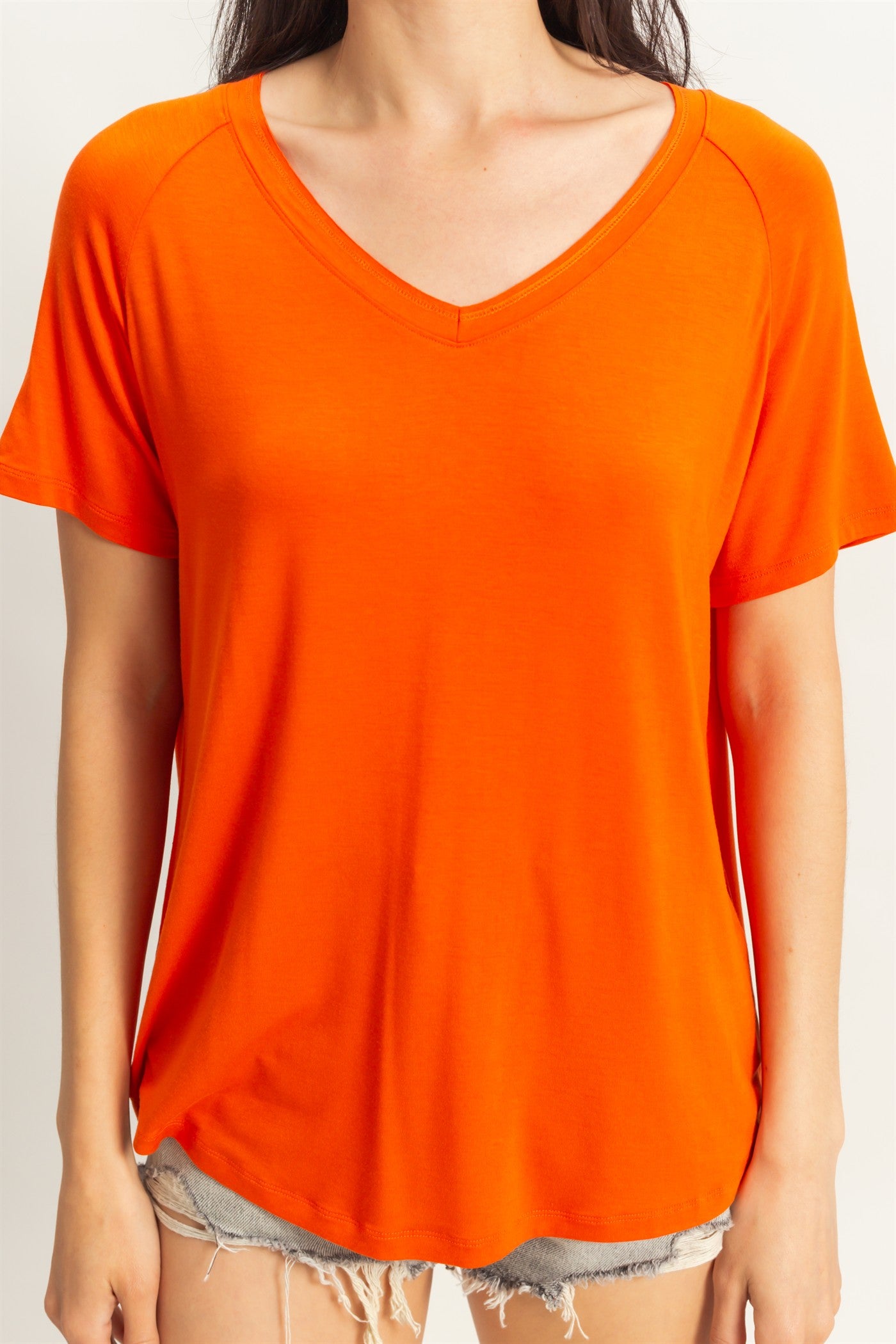 Wholesale Oversized V-Neck Relaxed Tee Clothing Tops DZ25E310 TOMATO DOUBLE ZERO