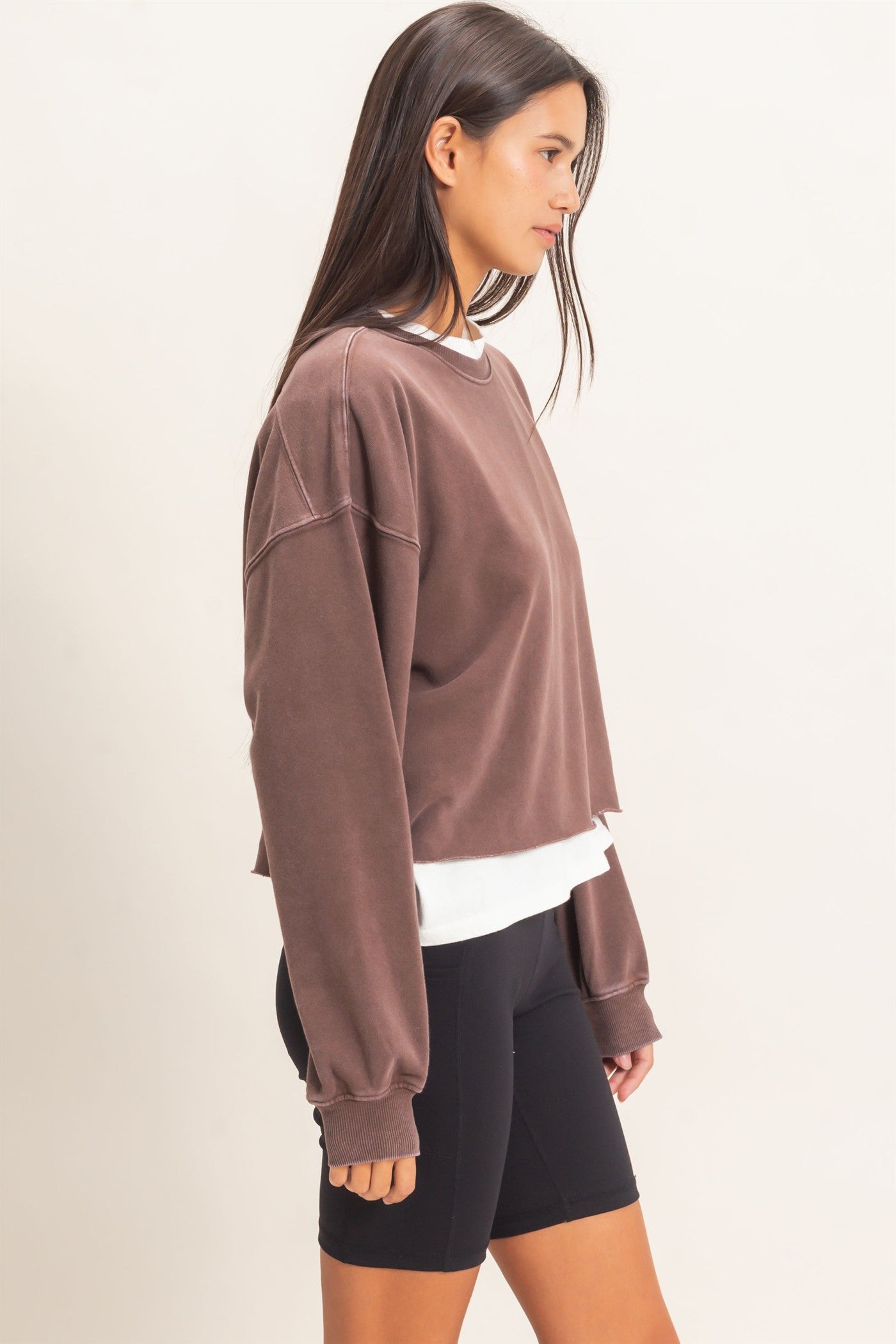 Wholesale Mineral Wash Raw Hem Cropped Sweatshirt Sweatshirts DZ26C968 DARK BROWN DOUBLE ZERO