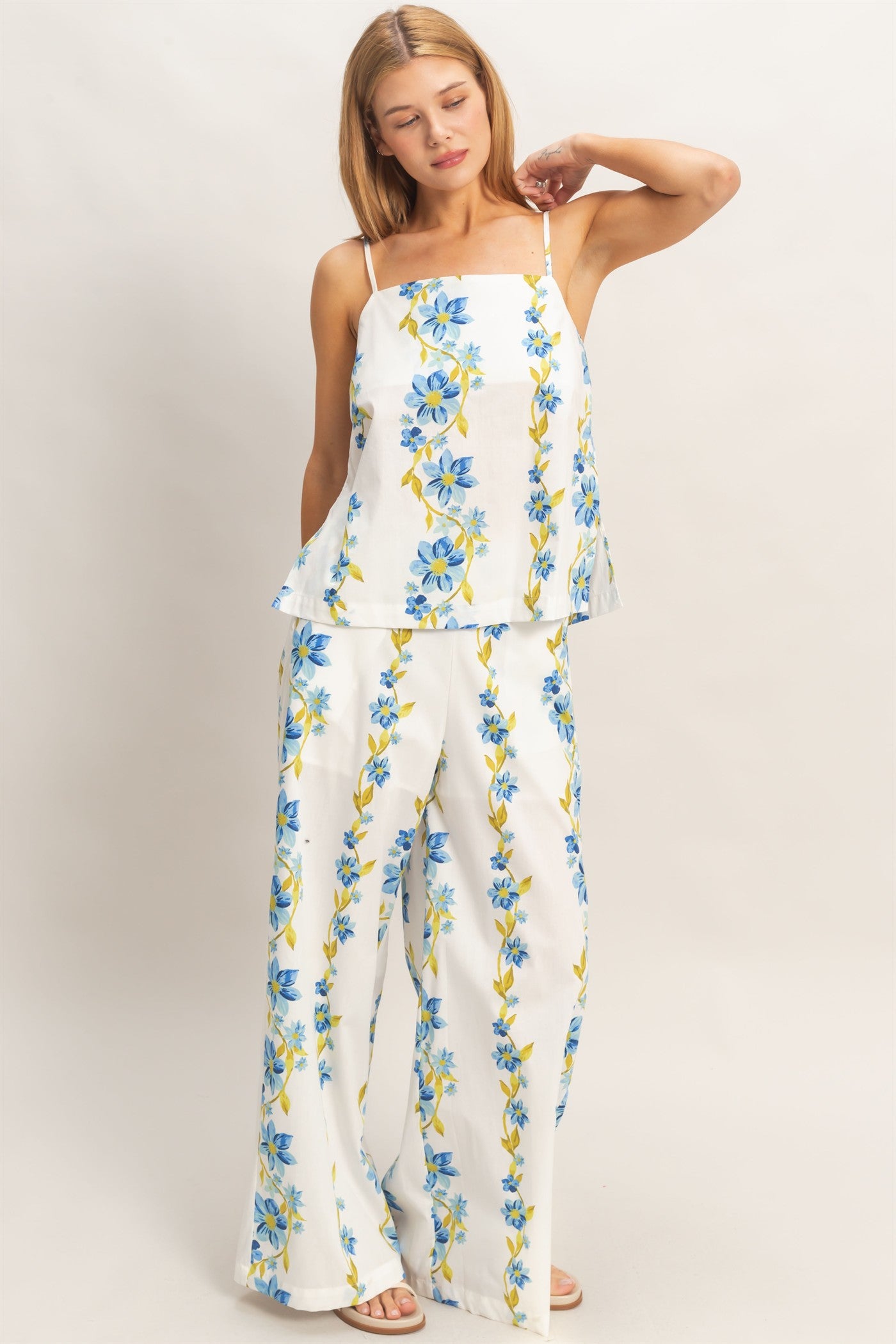 Wholesale Floral Spaghetti Strap Top & Pants Set Clothing HF26C569-SET BLUE HYFVE