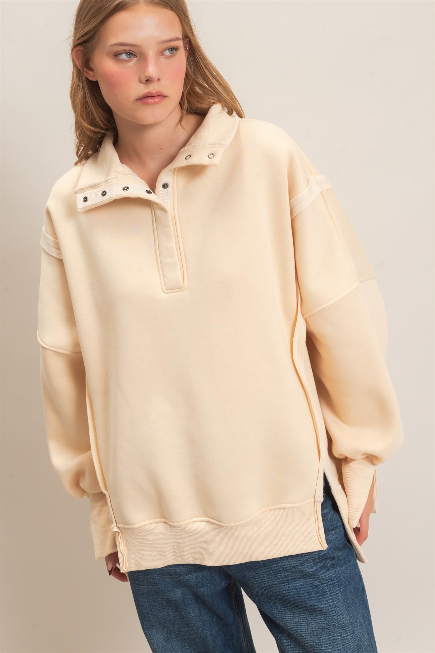 Wholesale Mineral Wash Snap Collar Pullover Clothing Tops HF26F086-D CREAM HYFVE