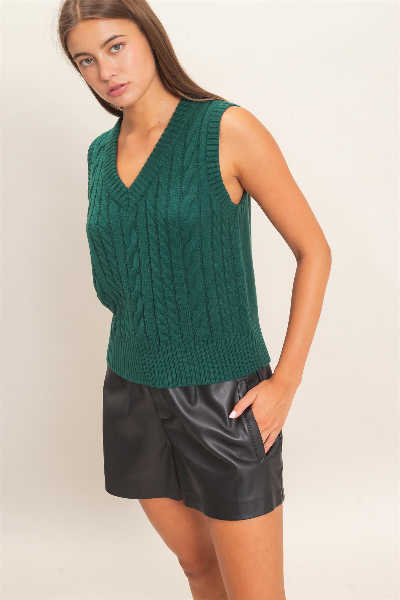 Wholesale Cable Knit V-Neck Sweater Vest Sweaters DZ26E548 DARK GREEN DOUBLE ZERO