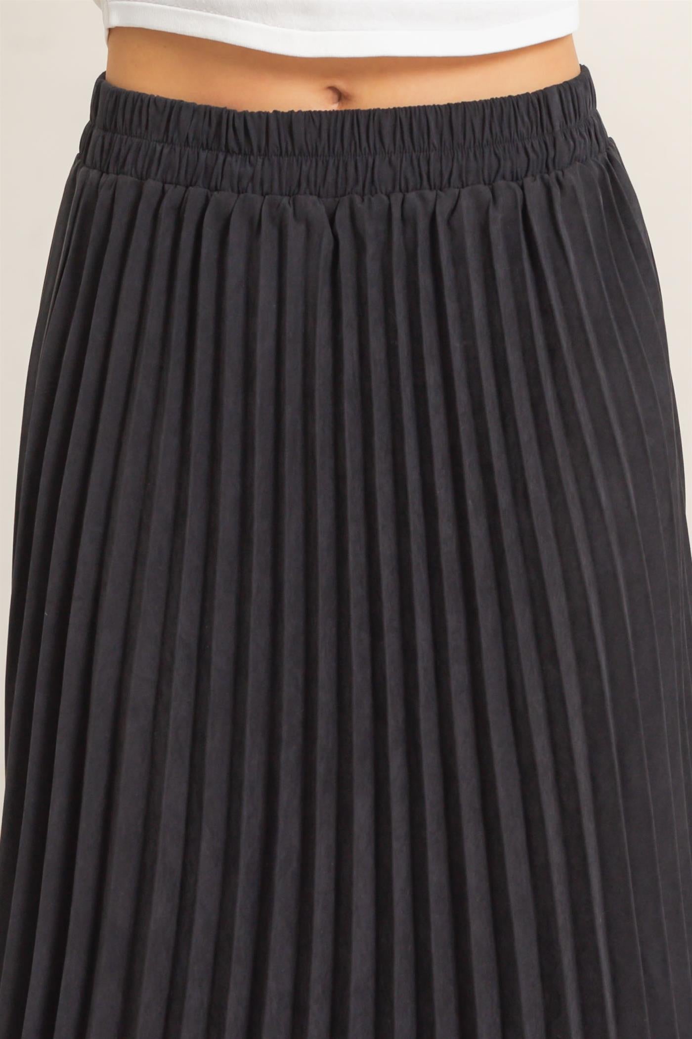 Wholesale Suede Accordion Pleated Skirt Skirts HF26F084-D BLACK HYFVE