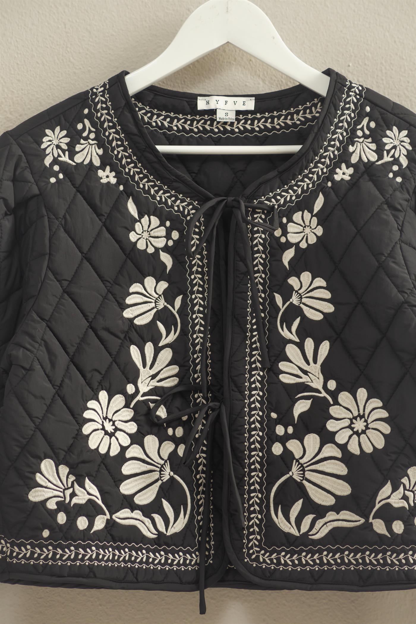 Wholesale Quilted Floral Embroidered Padding Jacket Coats & Jackets HF26A084 BLACK HYFVE