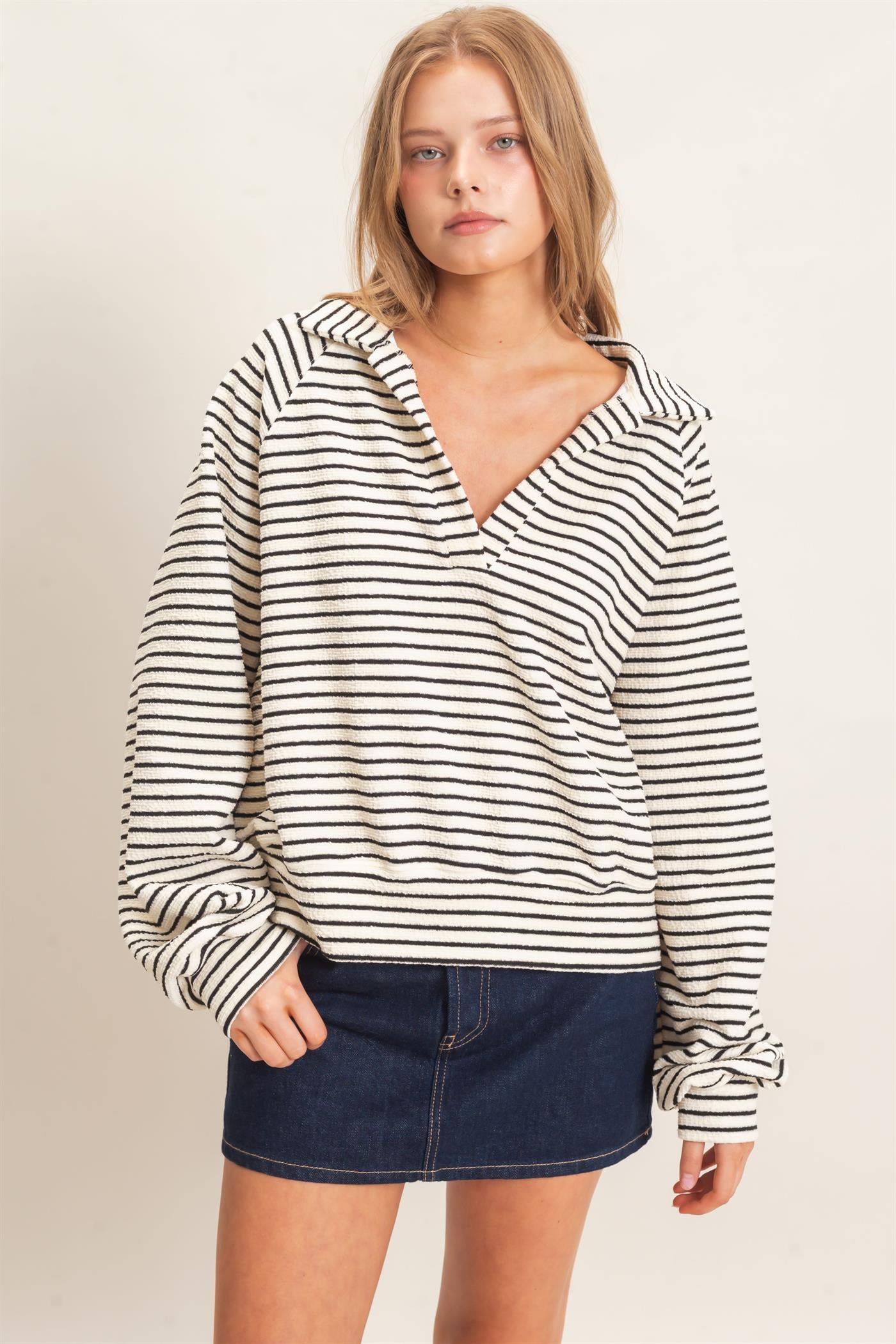 Wholesale Striped Collared Sweatshirt Sweatshirts HF26F095 CREAM HYFVE