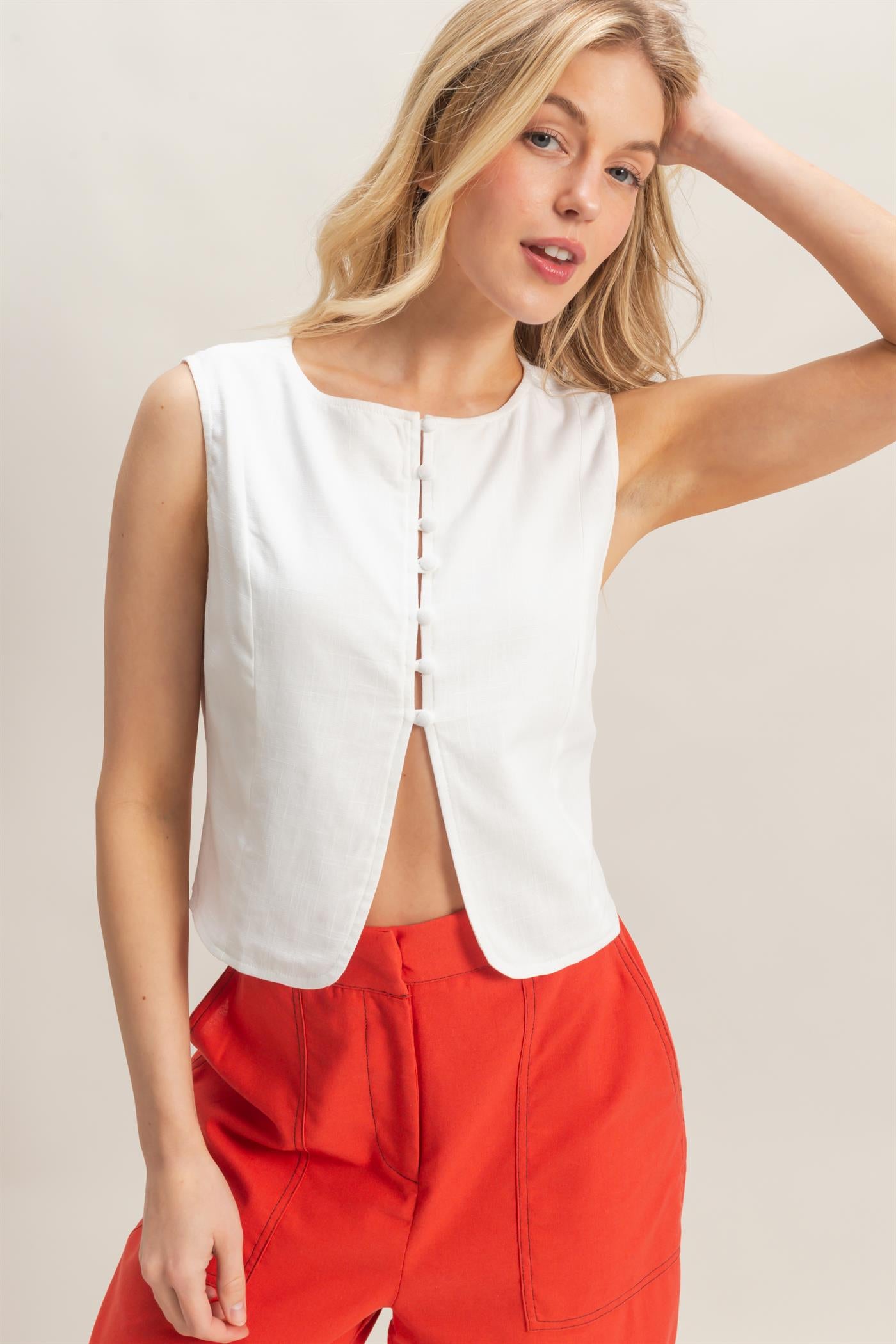 Wholesale Sleeveless Button Front Top Clothing Tops HF26A583 OFF WHITE HYFVE