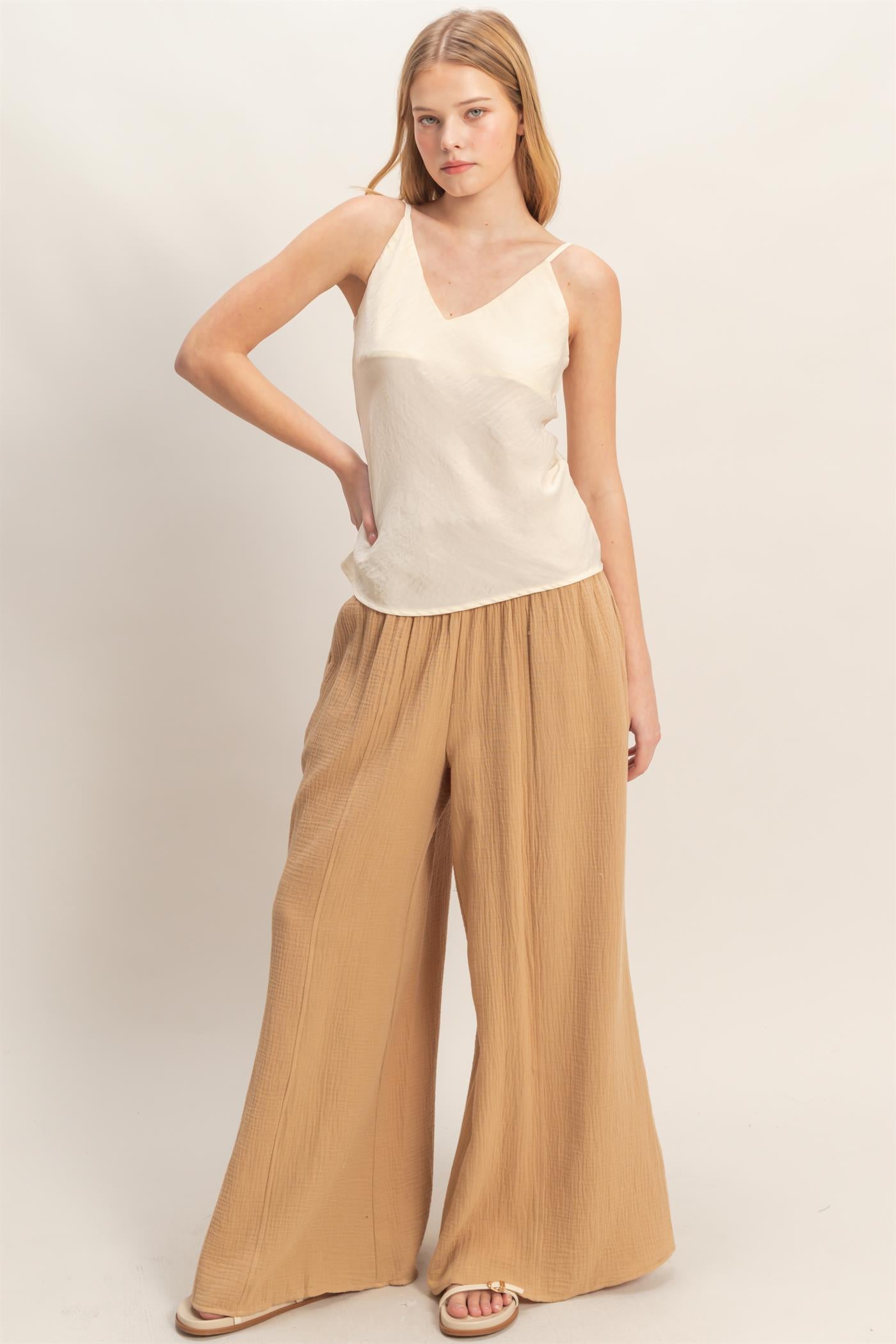 Wholesale Satin Bias V-Neck Camisole Camisoles HF26E318 IVORY HYFVE