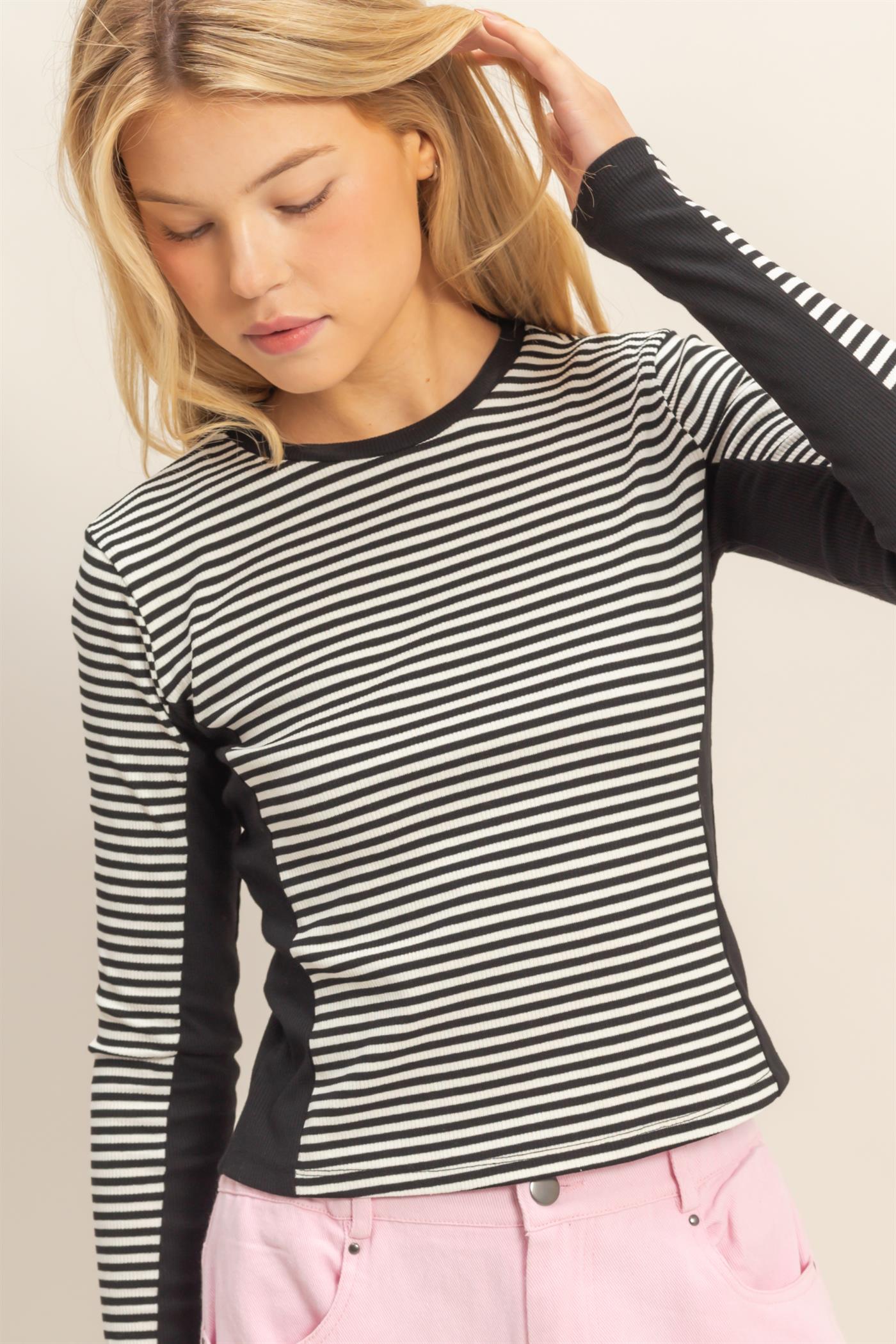 Wholesale Striped Long Sleeve Knit Top T-Shirts HF25F067 BLACK HYFVE