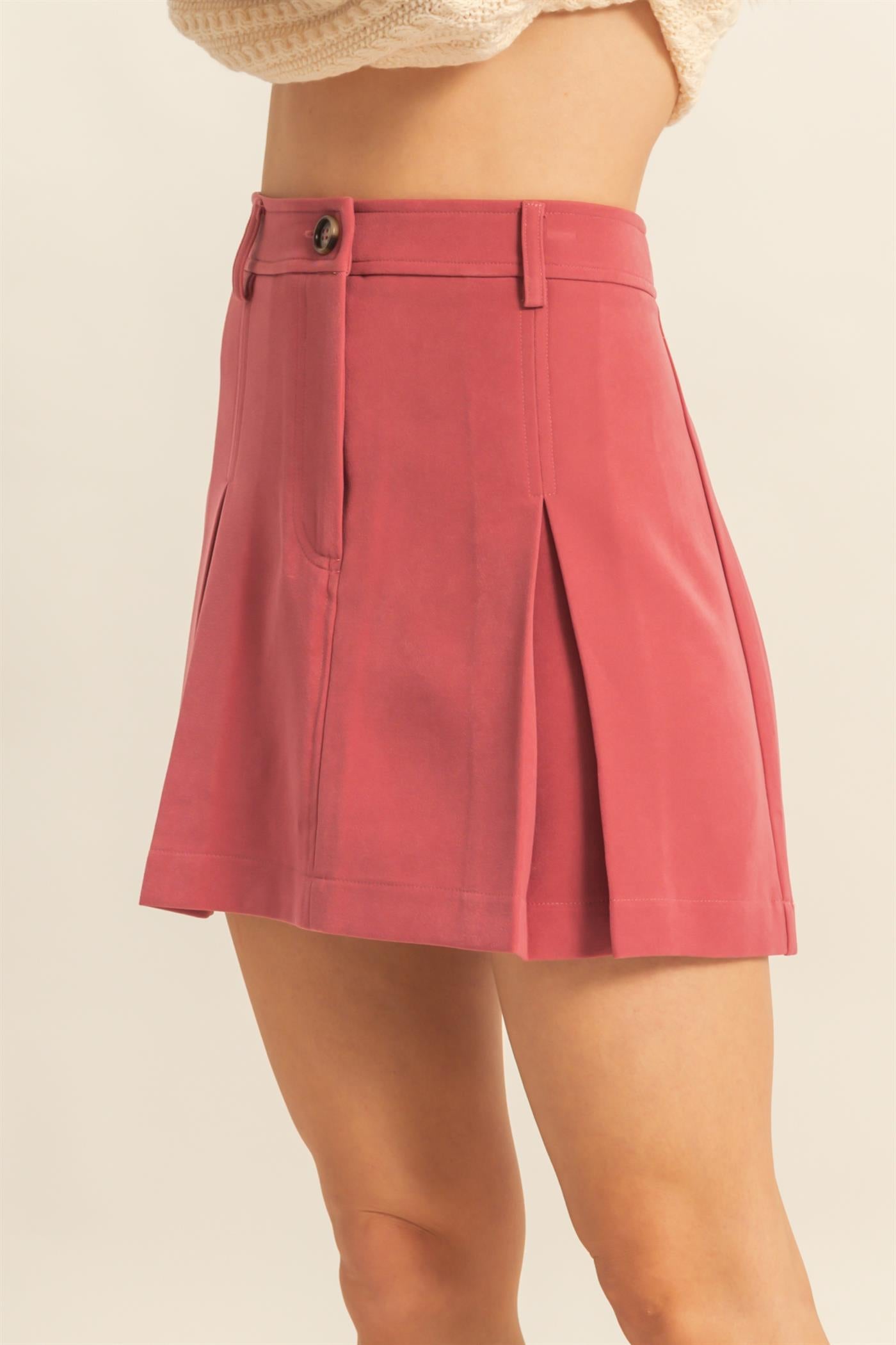 Wholesale Pleated Mini Skirt With Tailored Waistband Skirts HF25C867 BERRY HYFVE