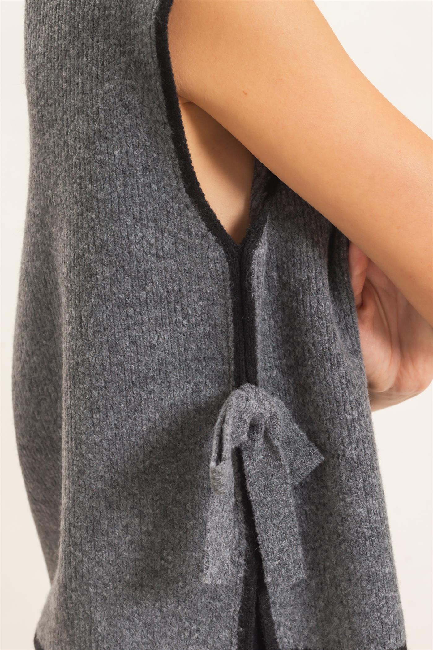 Wholesale High Neck Sweater Vest Sweaters HF26F137 H.GRAY HYFVE