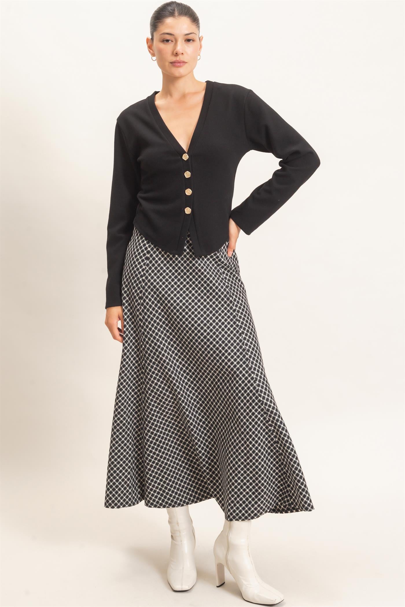 Wholesale V-Neck Buttoned Cardigan Cardigans HF26E540 BLACK HYFVE