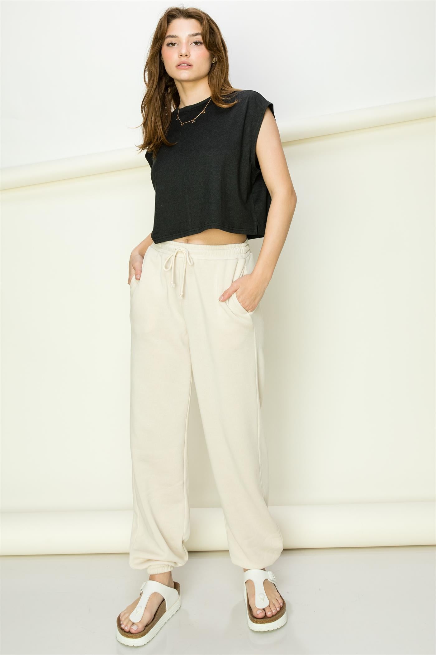 Wholesale Crew Neck Cropped Top Clothing Tops DZ22E688 BLACK DOUBLE ZERO