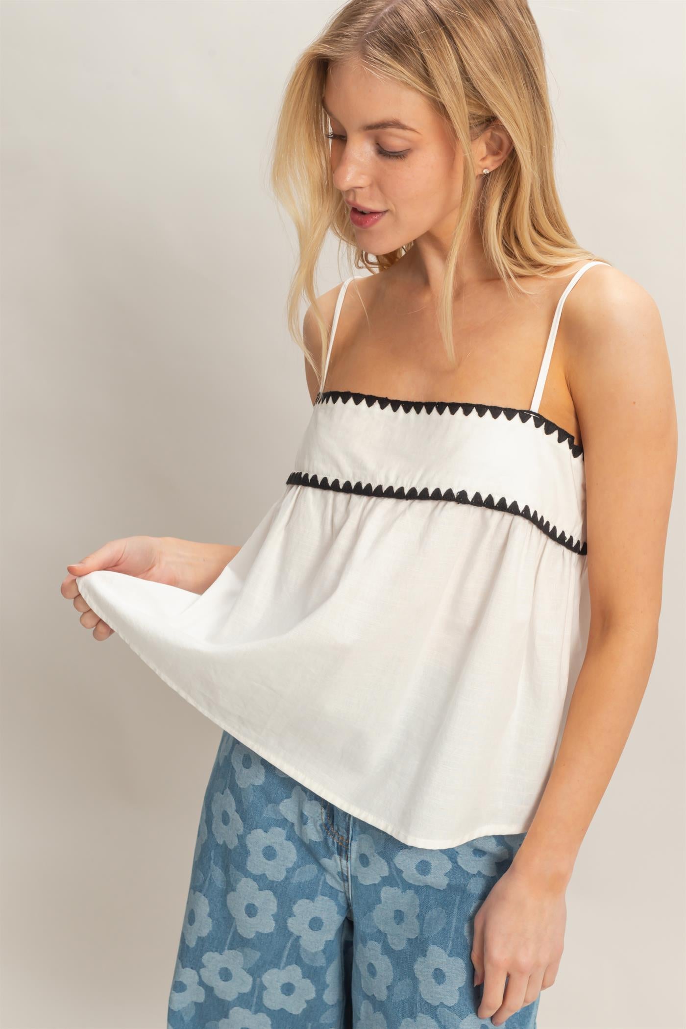 Wholesale Sleeveless Babydoll Top Blouses HF26A485 WHITE HYFVE