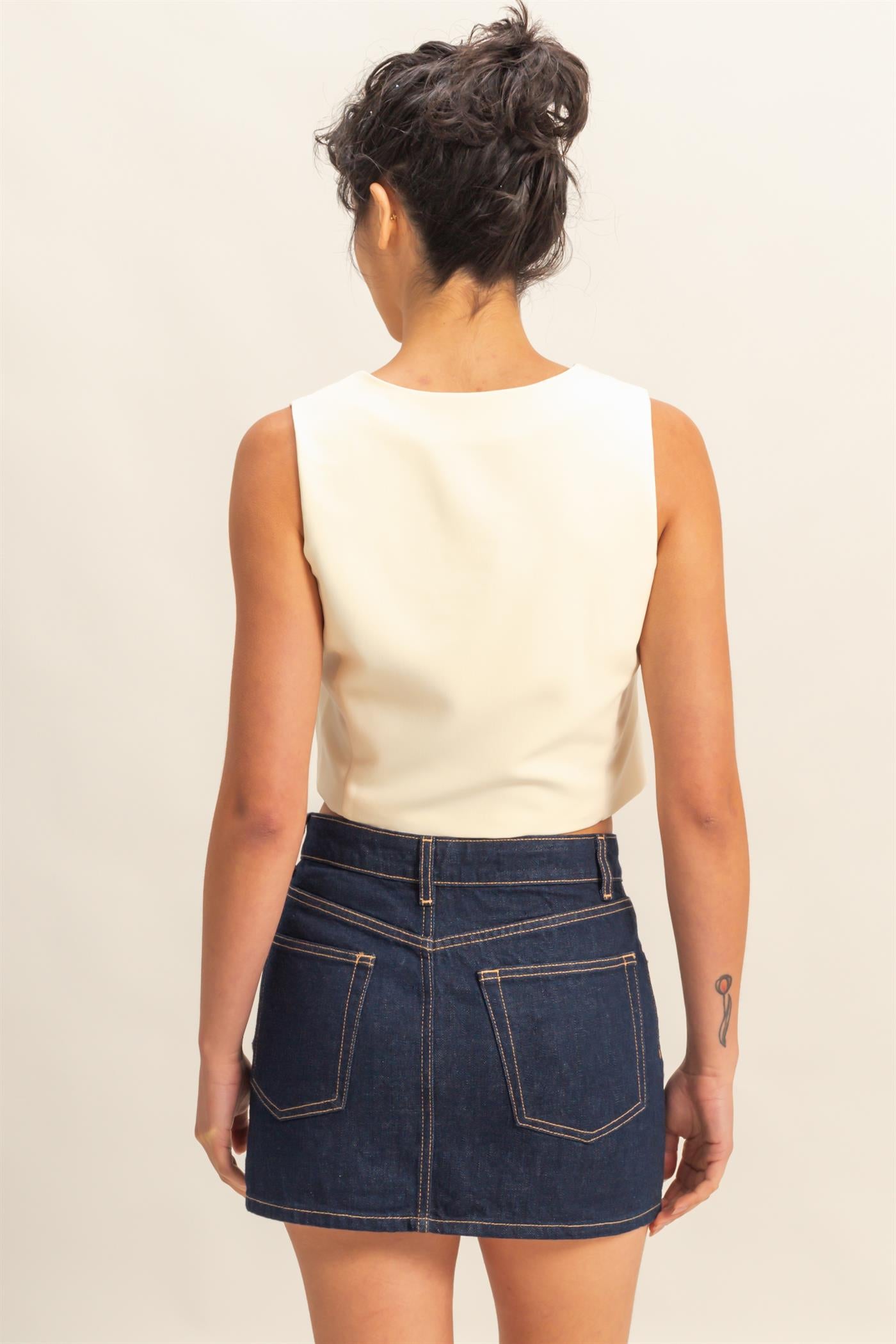 Wholesale Tailored Button-Down Vest Vests DZ25E126 CREAM DOUBLE ZERO