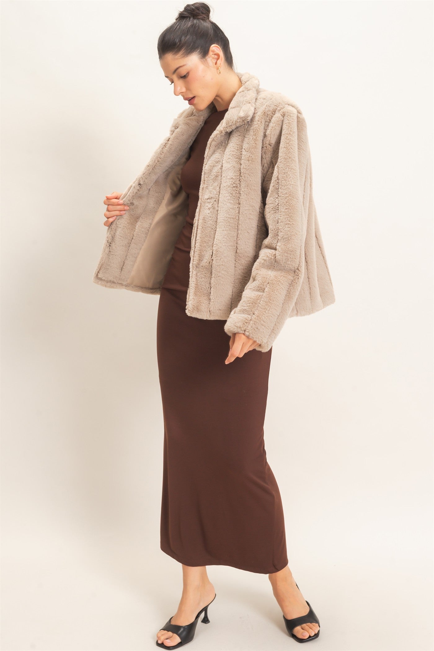 Wholesale Faux Fur Jacket Coats & Jackets HF26F203 TAUPE HYFVE
