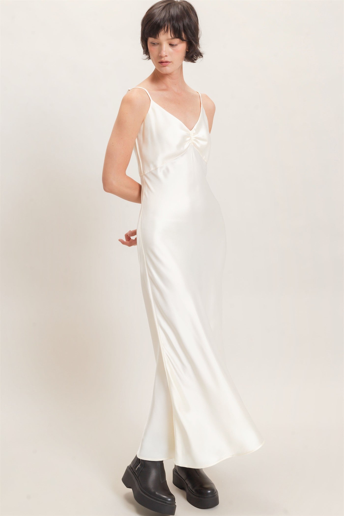 Wholesale Satin Slip Dress With Spaghetti Straps Dresses DZ26E380 CREAM DOUBLE ZERO