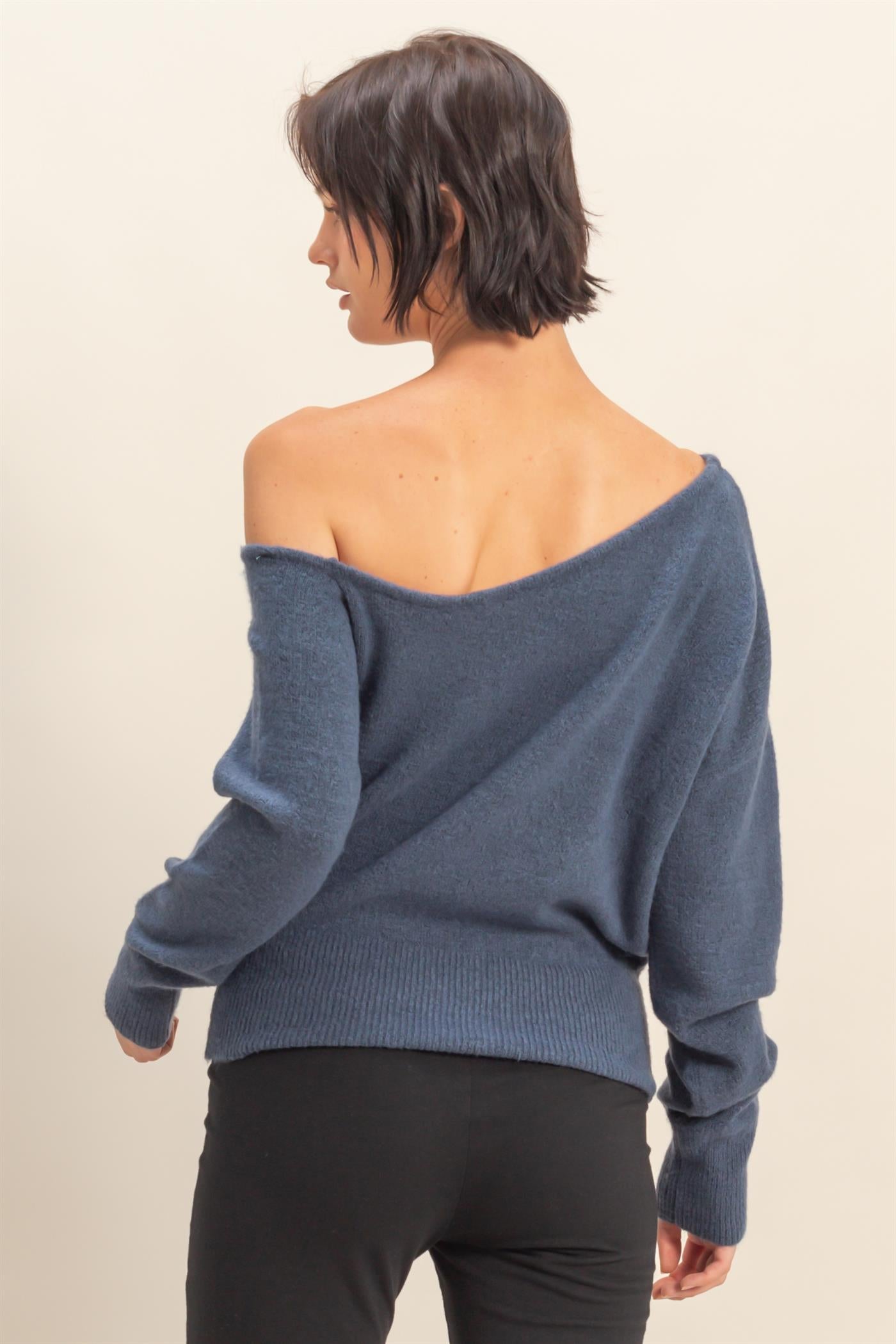 Wholesale Asymmetric Off-Shoulder Sweater Sweaters DZ25F121 DUSTY NAVY DOUBLE ZERO